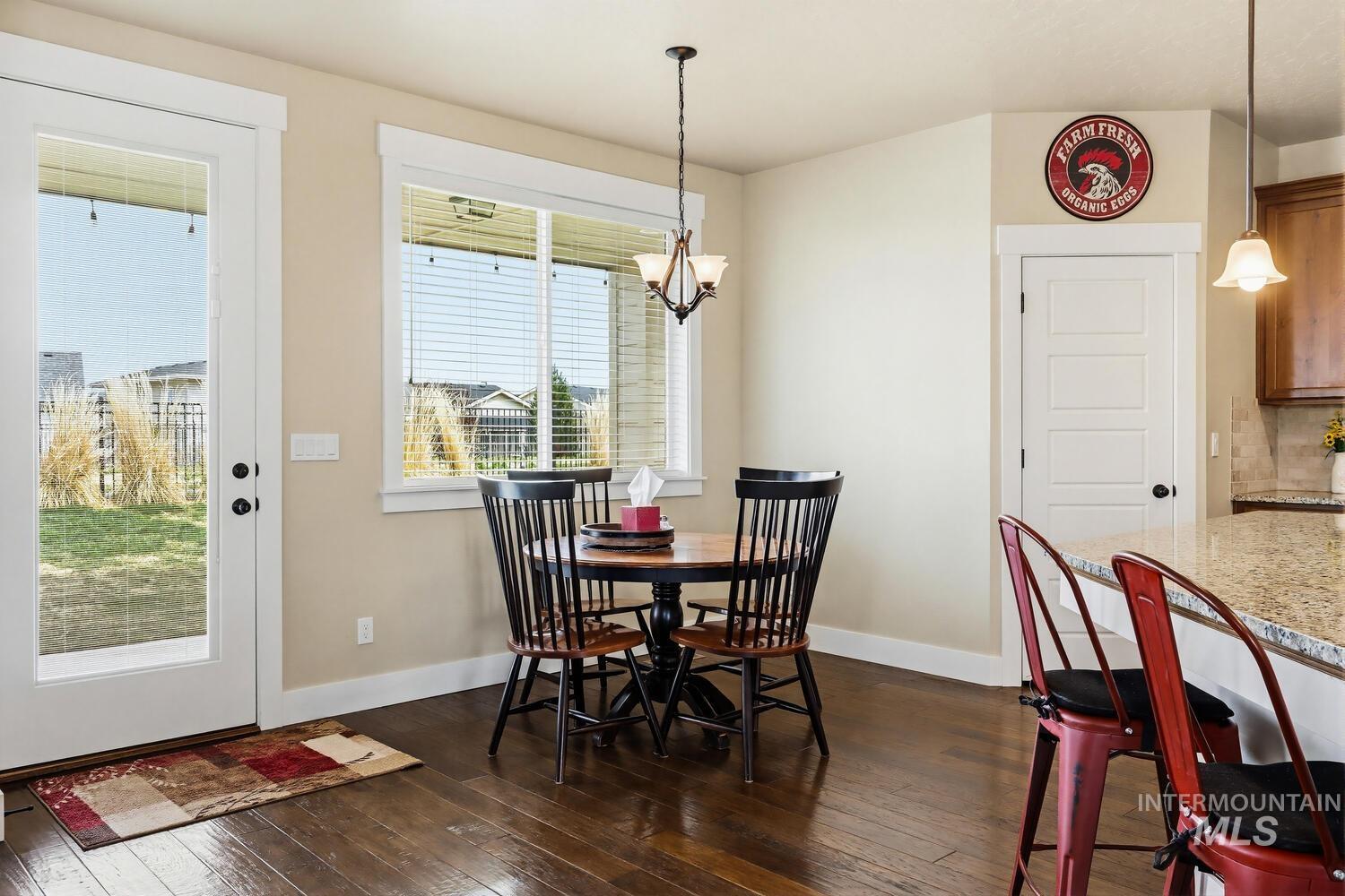 886 E Bay Owl Dr, Kuna, Idaho 83634, 3 Bedrooms, 2.5 Bathrooms, Residential For Sale, Price $665,000,MLS 98978024