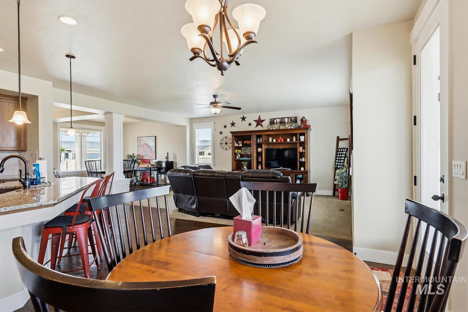 886 E Bay Owl Dr, Kuna, Idaho 83634, 3 Bedrooms, 2.5 Bathrooms, Residential For Sale, Price $665,000,MLS 98978024