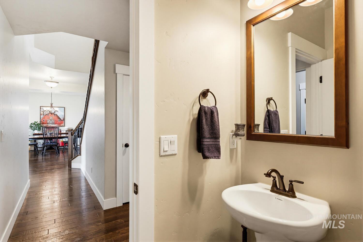 886 E Bay Owl Dr, Kuna, Idaho 83634, 3 Bedrooms, 2.5 Bathrooms, Residential For Sale, Price $665,000,MLS 98978024