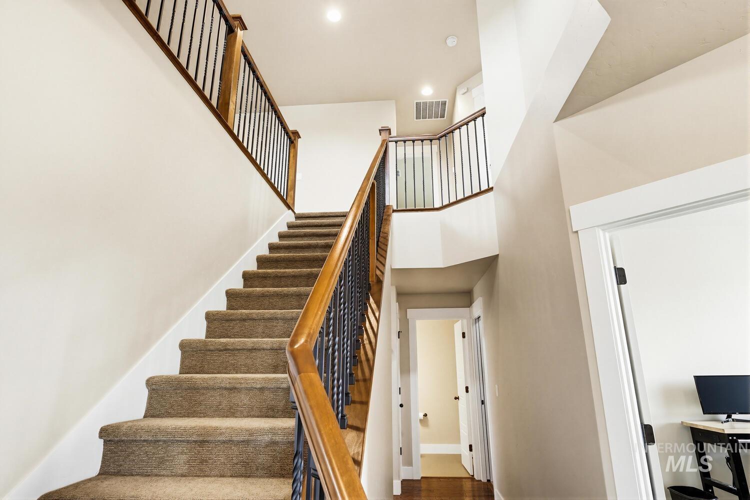 886 E Bay Owl Dr, Kuna, Idaho 83634, 3 Bedrooms, 2.5 Bathrooms, Residential For Sale, Price $665,000,MLS 98978024