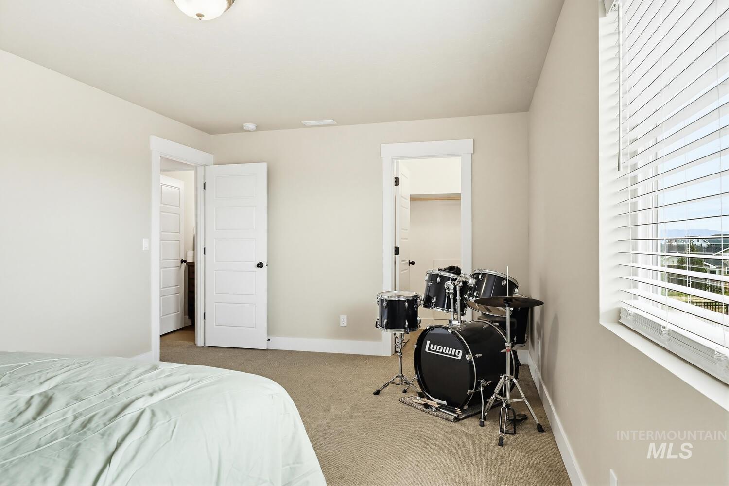 886 E Bay Owl Dr, Kuna, Idaho 83634, 3 Bedrooms, 2.5 Bathrooms, Residential For Sale, Price $665,000,MLS 98978024