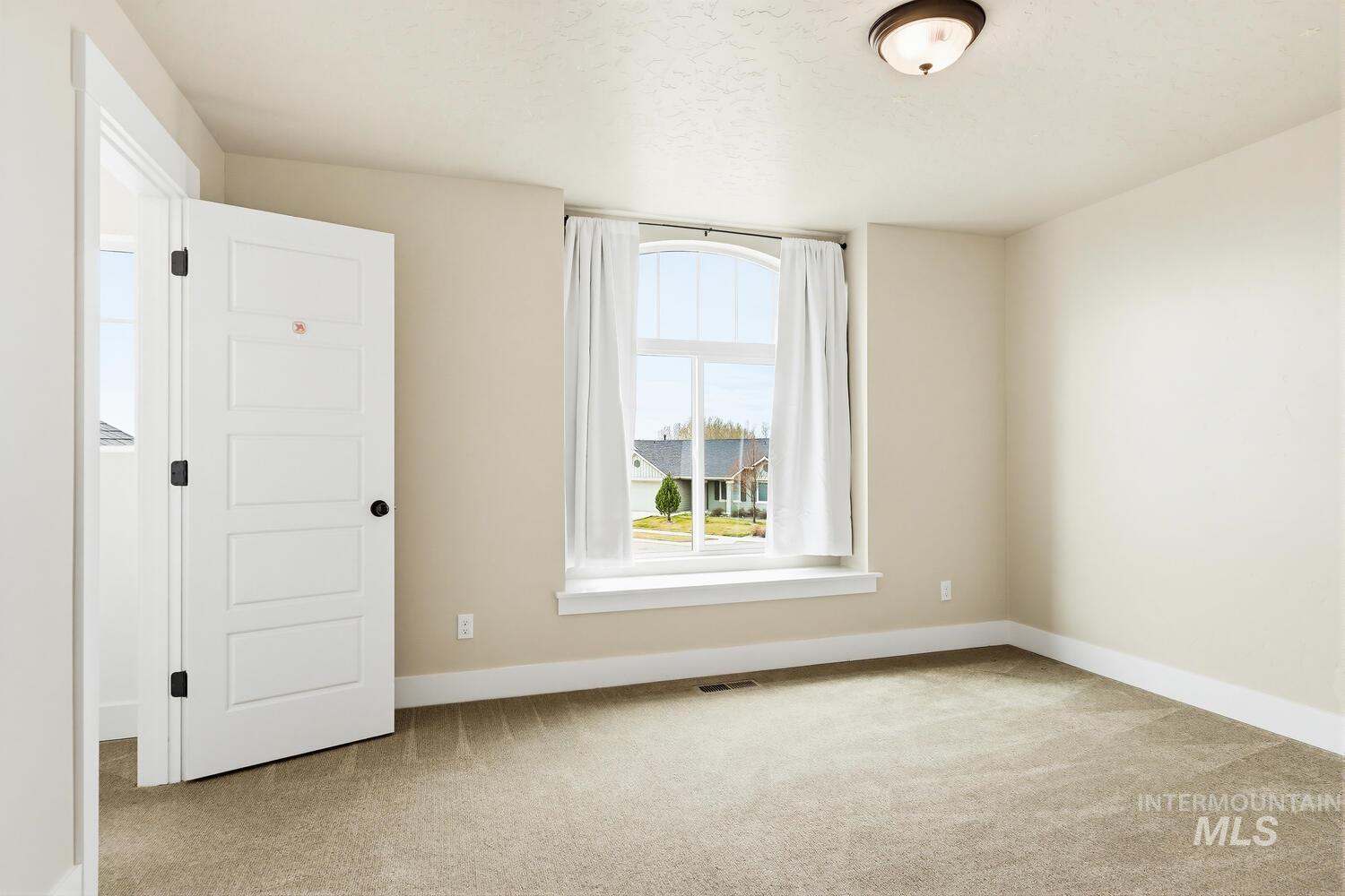 886 E Bay Owl Dr, Kuna, Idaho 83634, 3 Bedrooms, 2.5 Bathrooms, Residential For Sale, Price $665,000,MLS 98978024