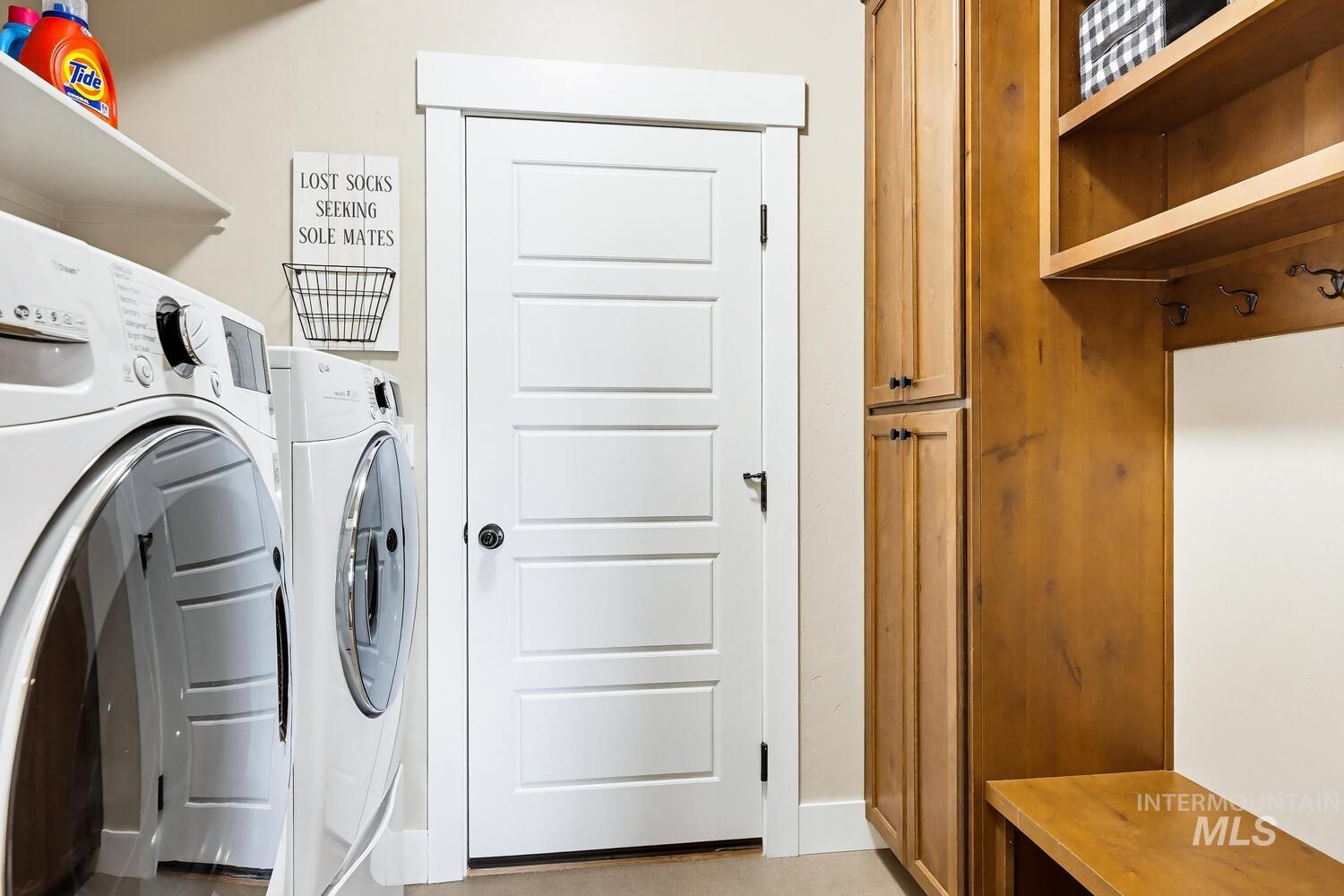 886 E Bay Owl Dr, Kuna, Idaho 83634, 3 Bedrooms, 2.5 Bathrooms, Residential For Sale, Price $665,000,MLS 98978024