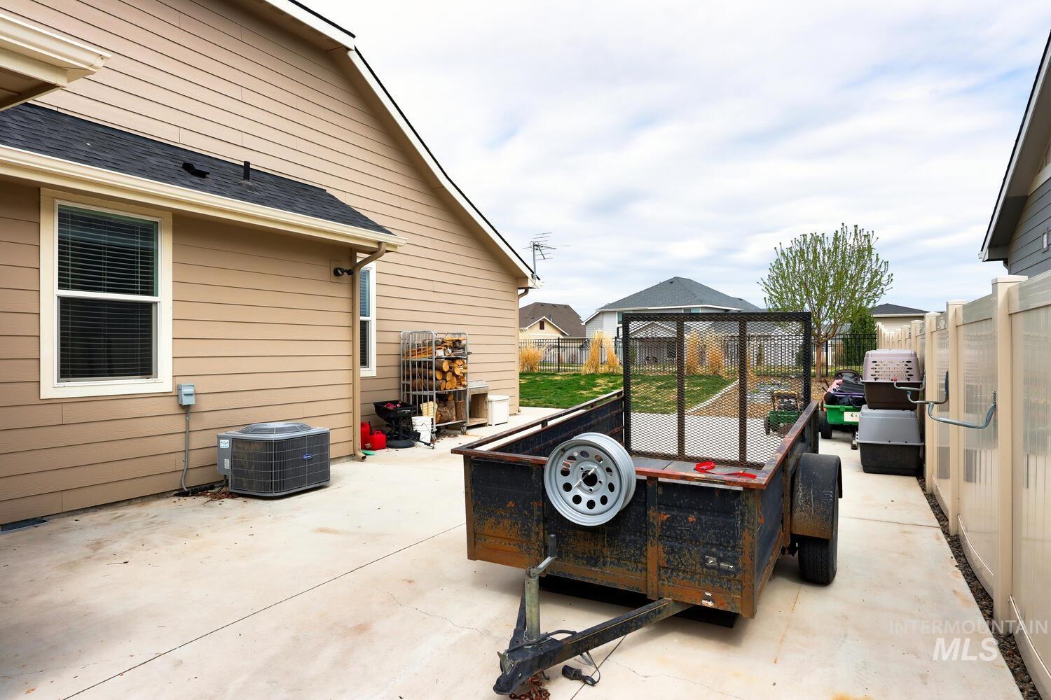 886 E Bay Owl Dr, Kuna, Idaho 83634, 3 Bedrooms, 2.5 Bathrooms, Residential For Sale, Price $665,000,MLS 98978024