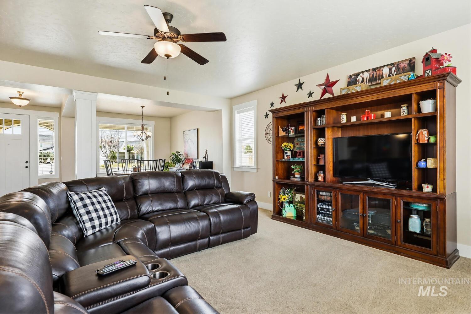 886 E Bay Owl Dr, Kuna, Idaho 83634, 3 Bedrooms, 2.5 Bathrooms, Residential For Sale, Price $665,000,MLS 98978024