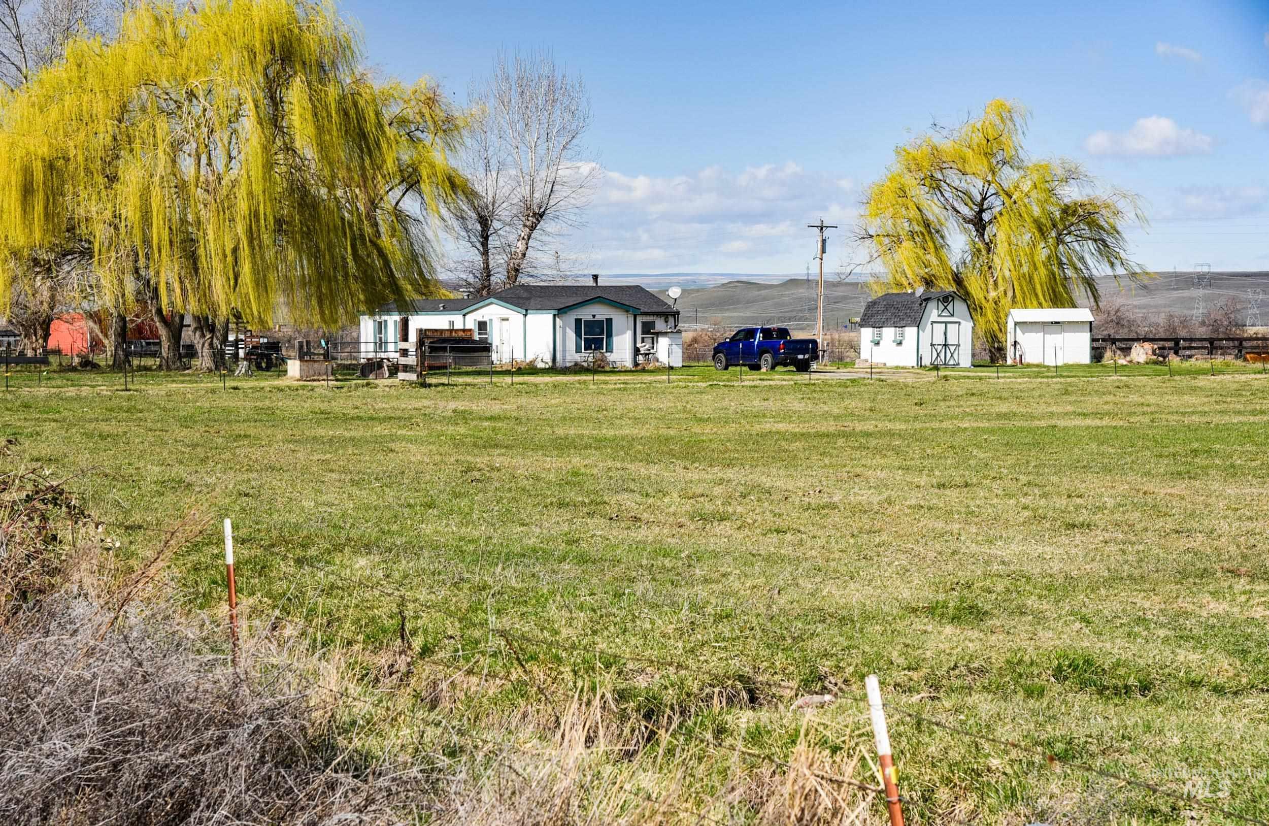 68499 Kunze Ln, Boardman, Oregon 97818, 3 Bedrooms, 2 Bathrooms, Farm & Ranch For Sale, Price $850,000,MLS 98978028