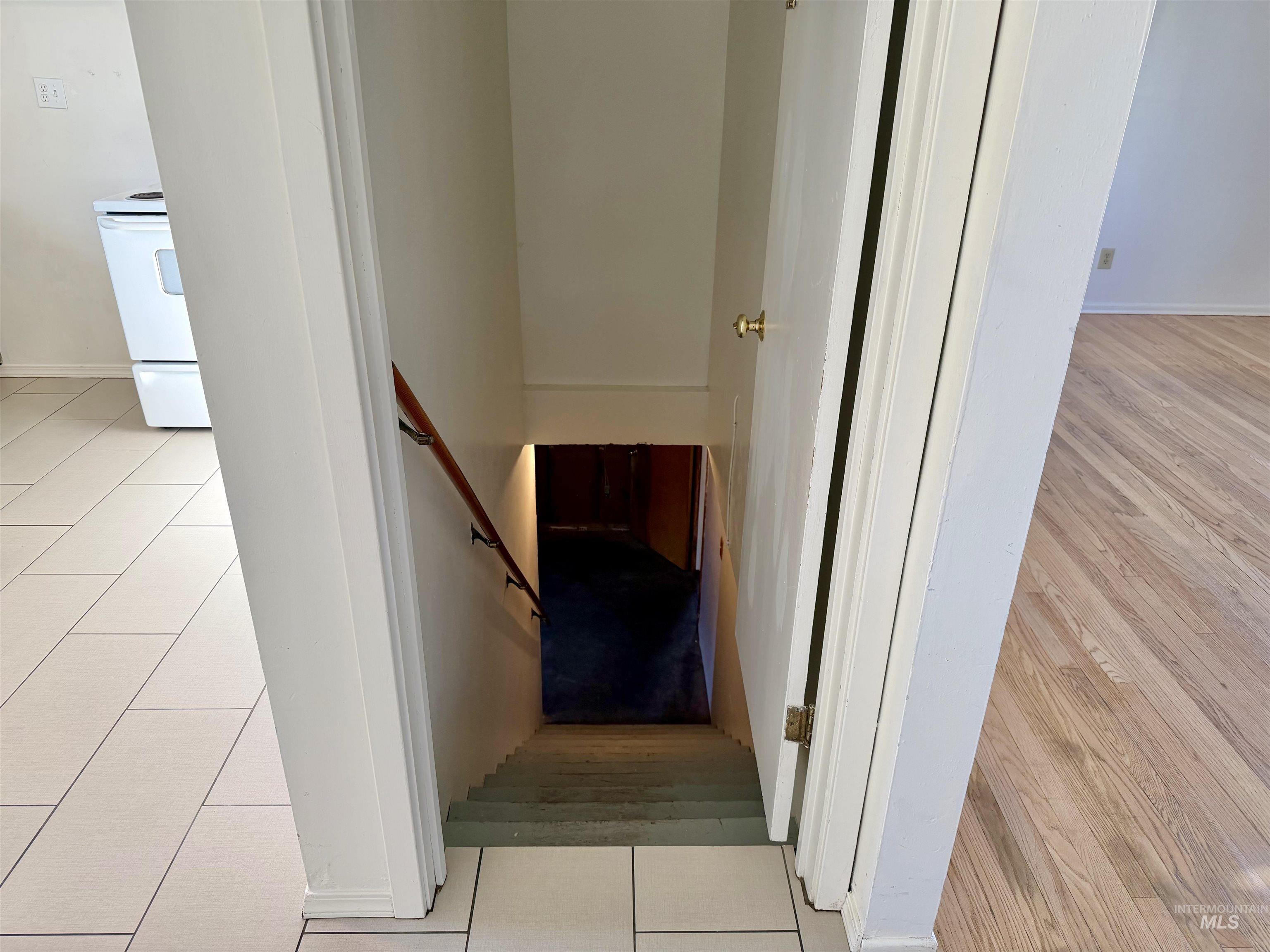 1522 13th St, Lewiston, Idaho 83501, 4 Bedrooms, 2 Bathrooms, Residential For Sale, Price $325,000,MLS 98978030