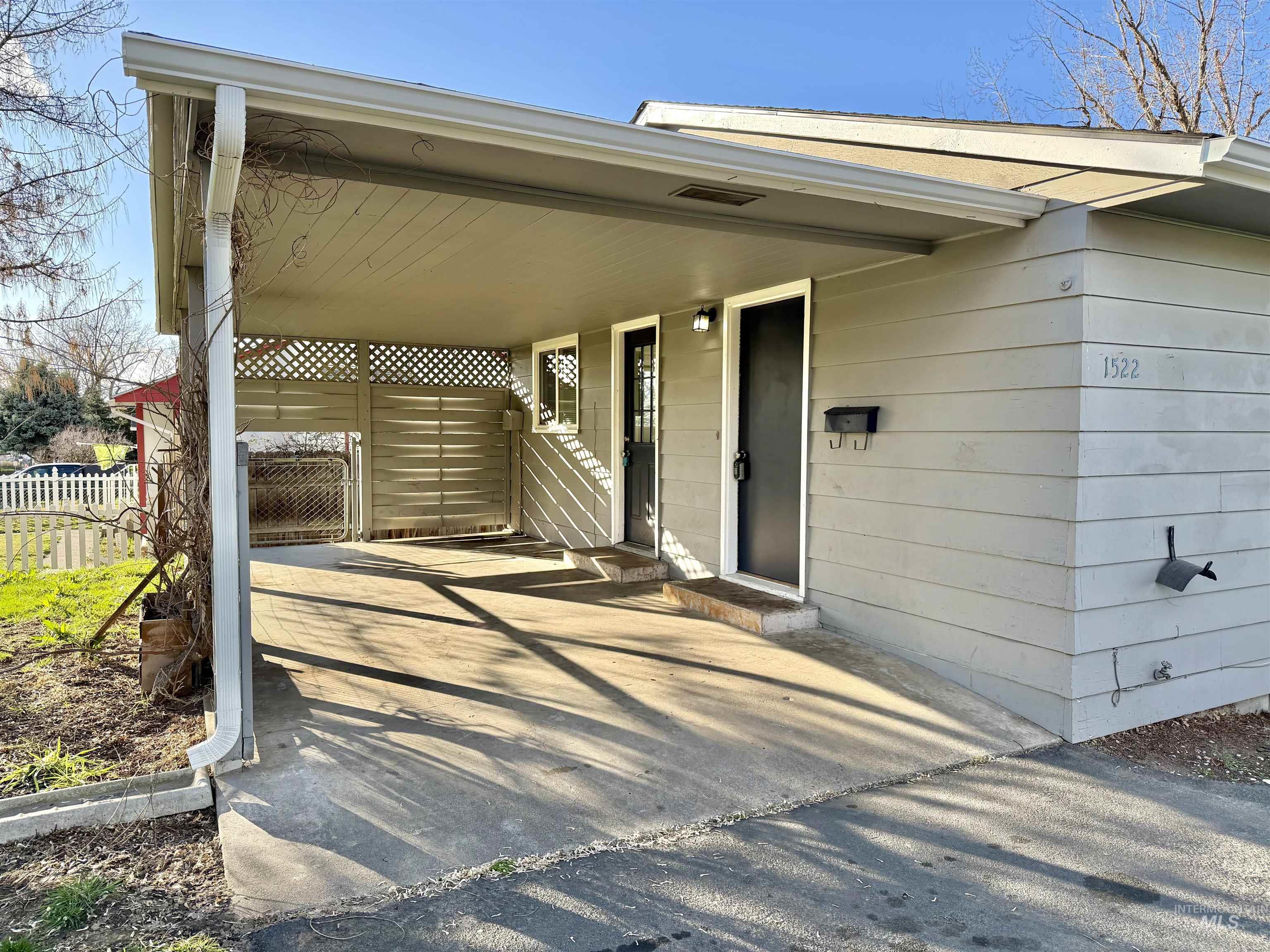 1522 13th St, Lewiston, Idaho 83501, 3 Bedrooms, 1 Bathroom, Residential Income For Sale, Price $325,000,MLS 98978031