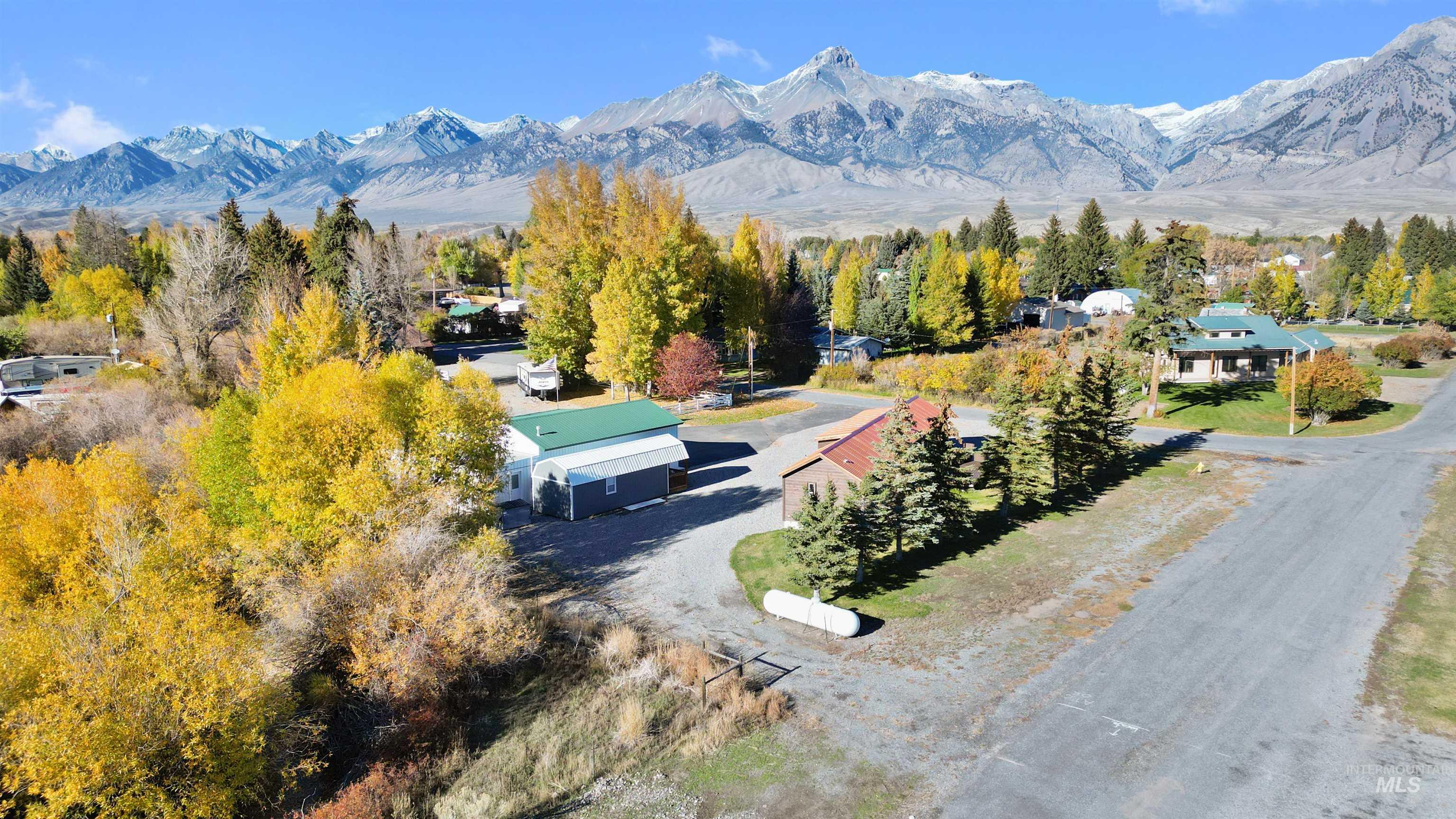 107 & 109 Willow St, Mackay, Idaho 83251, 2 Bedrooms, 3 Bathrooms, Residential For Sale, Price $650,000, 98978032