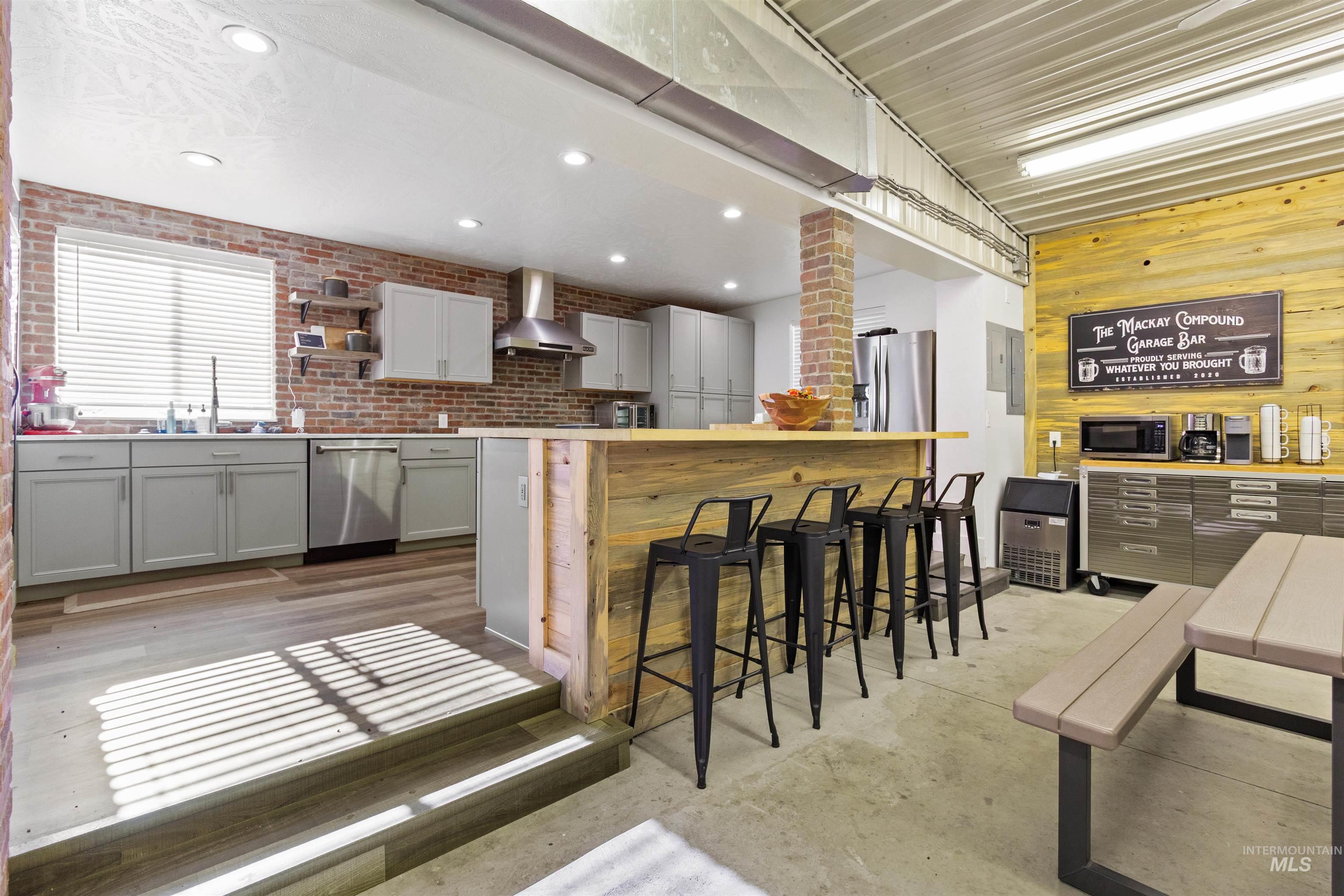 107 & 109 Willow St, Mackay, Idaho 83251, 2 Bedrooms, 3 Bathrooms, Residential For Sale, Price $650,000, 98978032