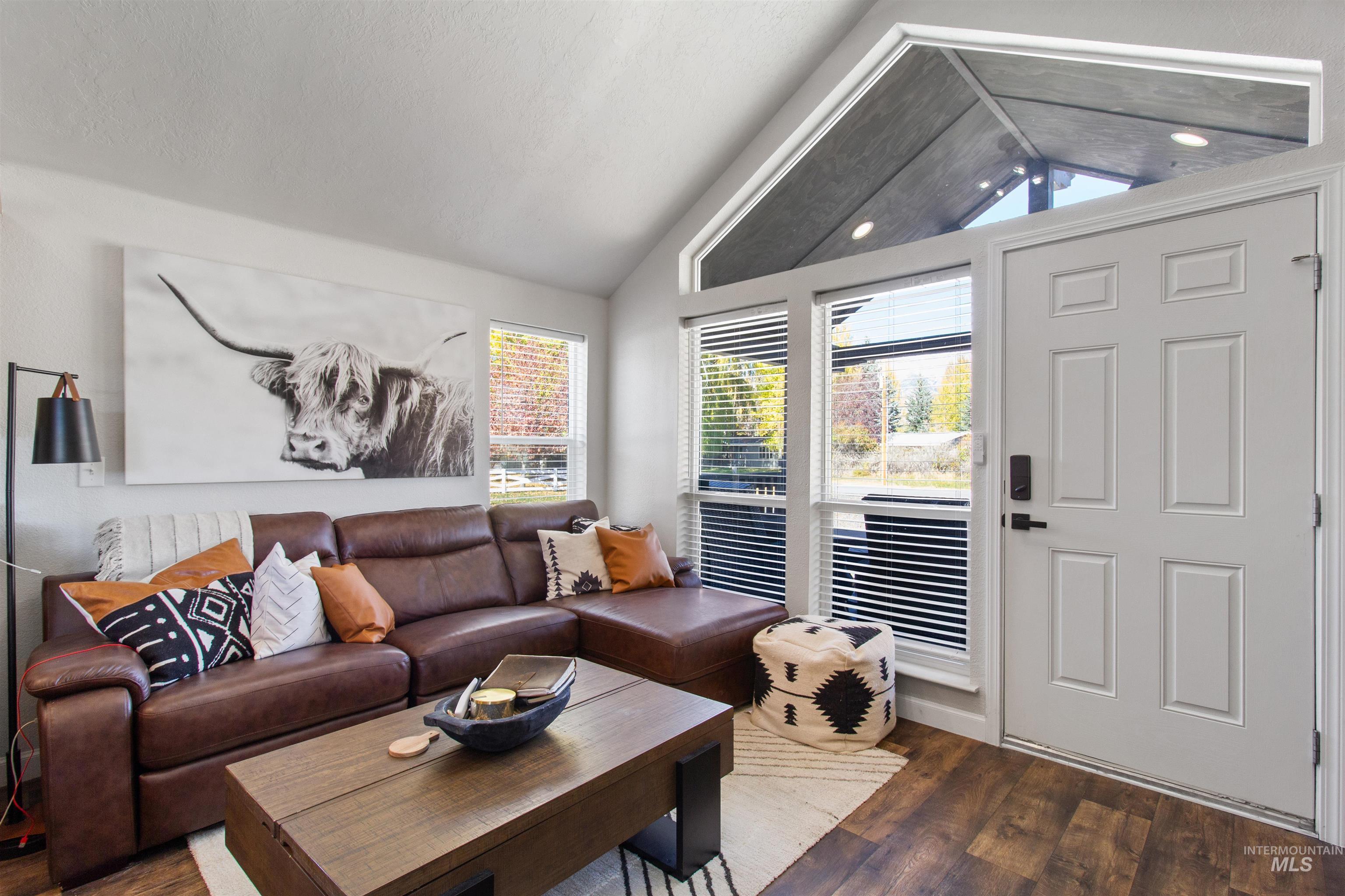 107 & 109 Willow St, Mackay, Idaho 83251, 2 Bedrooms, 3 Bathrooms, Residential For Sale, Price $650,000, 98978032