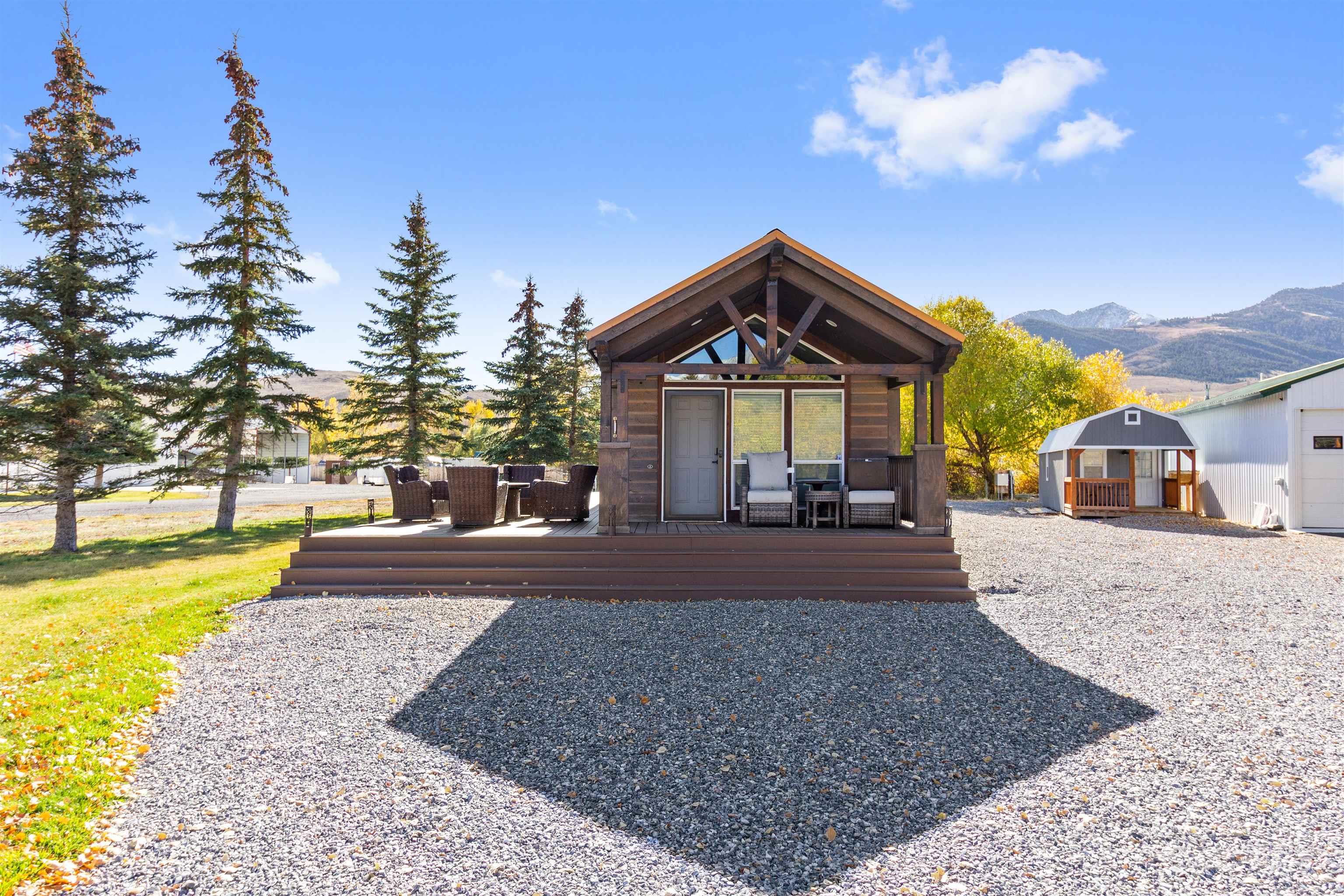 107 & 109 Willow St, Mackay, Idaho 83251, 2 Bedrooms, 3 Bathrooms, Residential For Sale, Price $650,000, 98978032