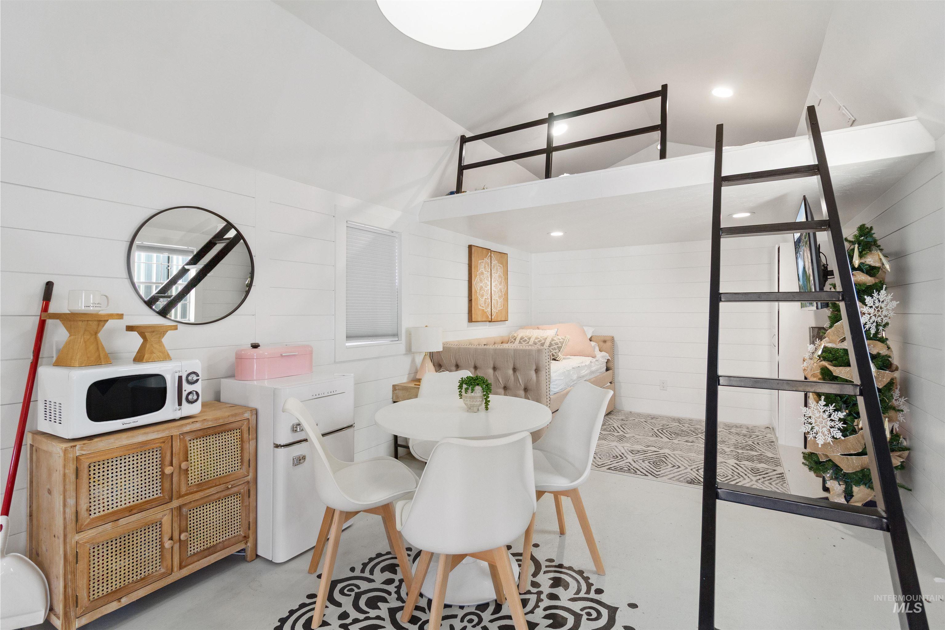 107 & 109 Willow St, Mackay, Idaho 83251, 2 Bedrooms, 3 Bathrooms, Residential For Sale, Price $650,000, 98978032