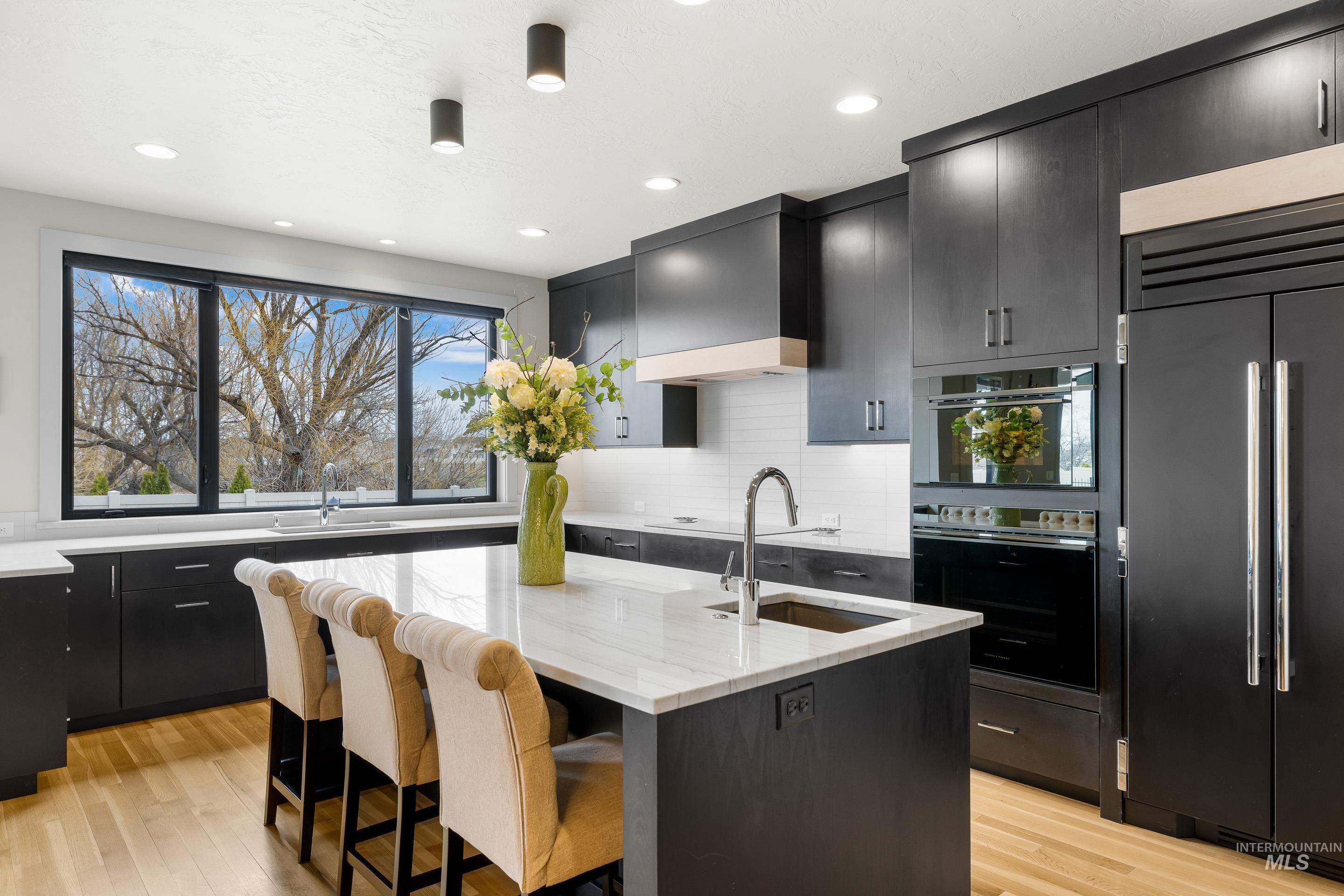 9828 W Broadford, Star, Idaho 83669, 4 Bedrooms, 3 Bathrooms, Residential For Sale, Price $1,059,999, 98978033