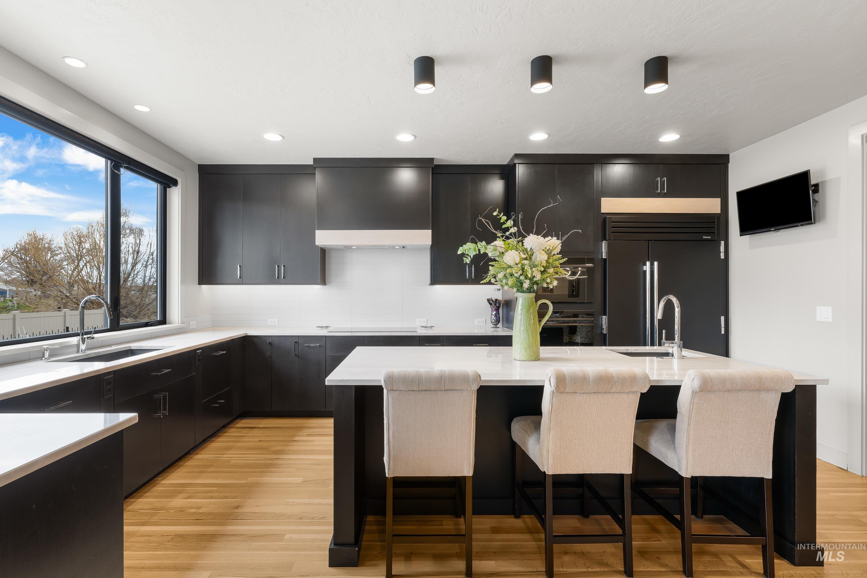 9828 W Broadford, Star, Idaho 83669, 4 Bedrooms, 3 Bathrooms, Residential For Sale, Price $1,059,999, 98978033