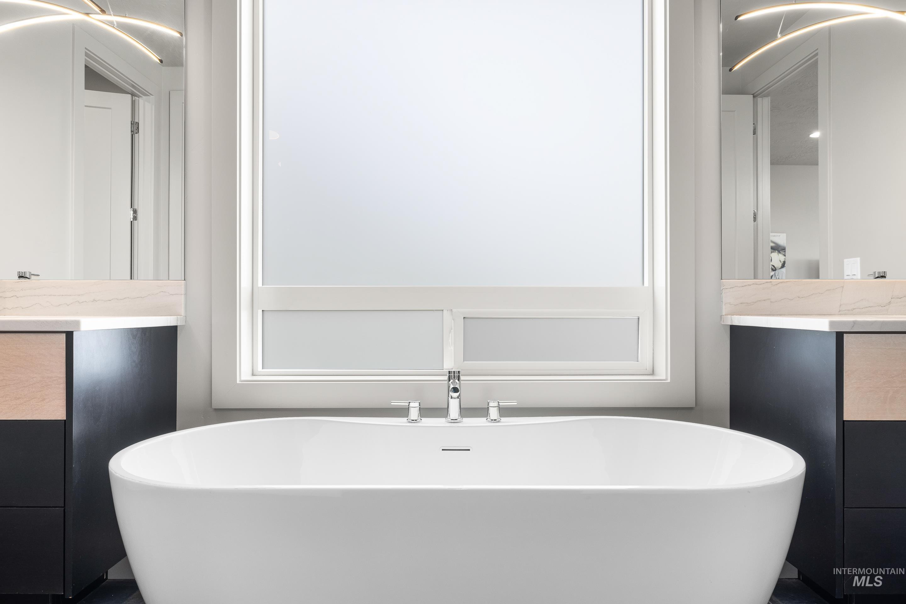 9828 W Broadford, Star, Idaho 83669, 4 Bedrooms, 3 Bathrooms, Residential For Sale, Price $1,059,999, 98978033