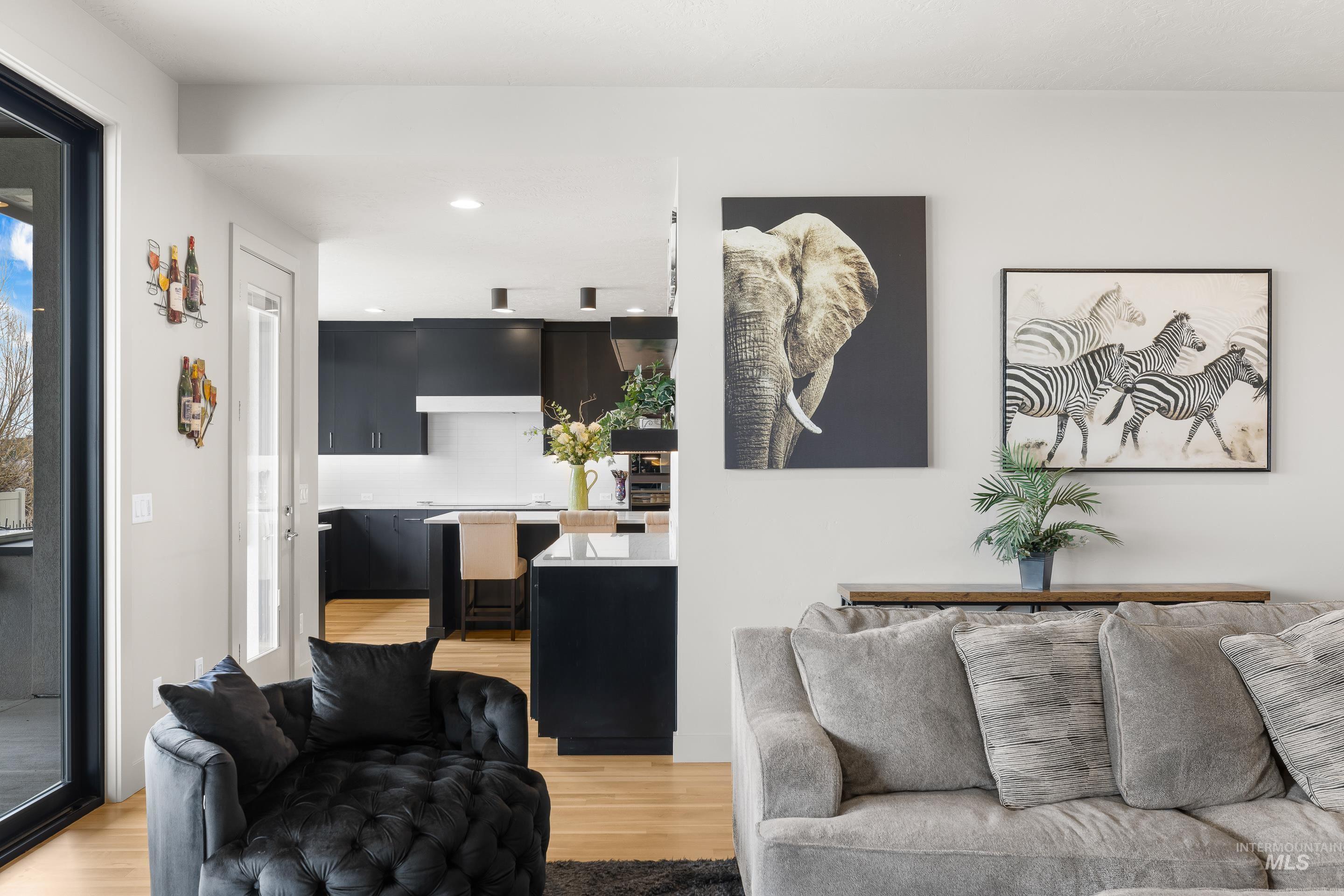 9828 W Broadford, Star, Idaho 83669, 4 Bedrooms, 3 Bathrooms, Residential For Sale, Price $1,059,999, 98978033