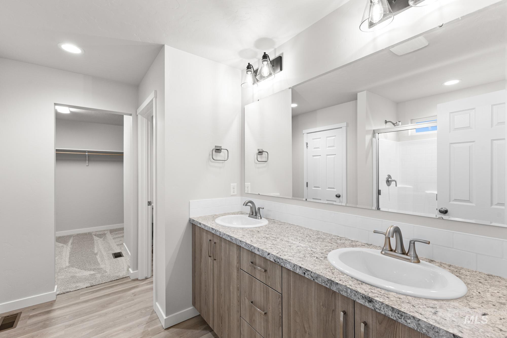 1809 N Birch St, Jerome, Idaho 83338, 5 Bedrooms, 3 Bathrooms, Residential For Sale, Price $529,990,MLS 98978035