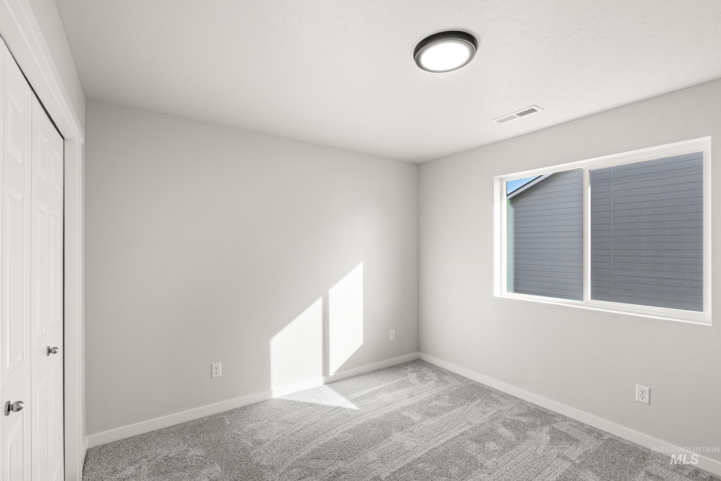 811 NE Trailridge St, Mountain Home, Idaho 83647, 4 Bedrooms, 2 Bathrooms, Residential For Sale, Price $414,990,MLS 98978036