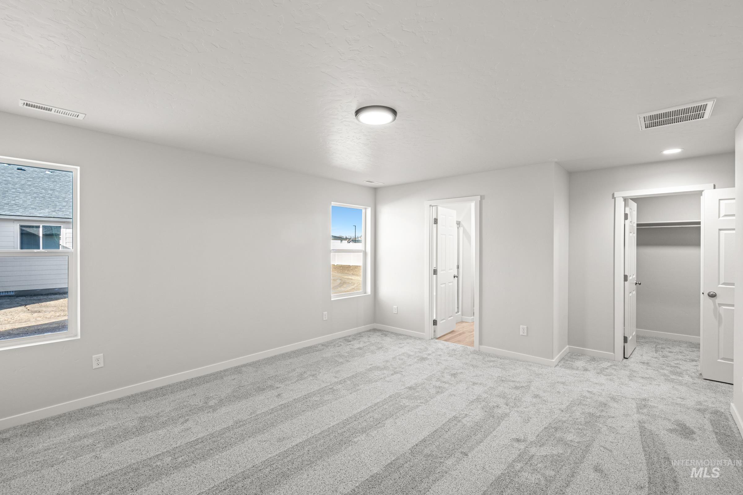 811 NE Trailridge St, Mountain Home, Idaho 83647, 4 Bedrooms, 2 Bathrooms, Residential For Sale, Price $414,990,MLS 98978036