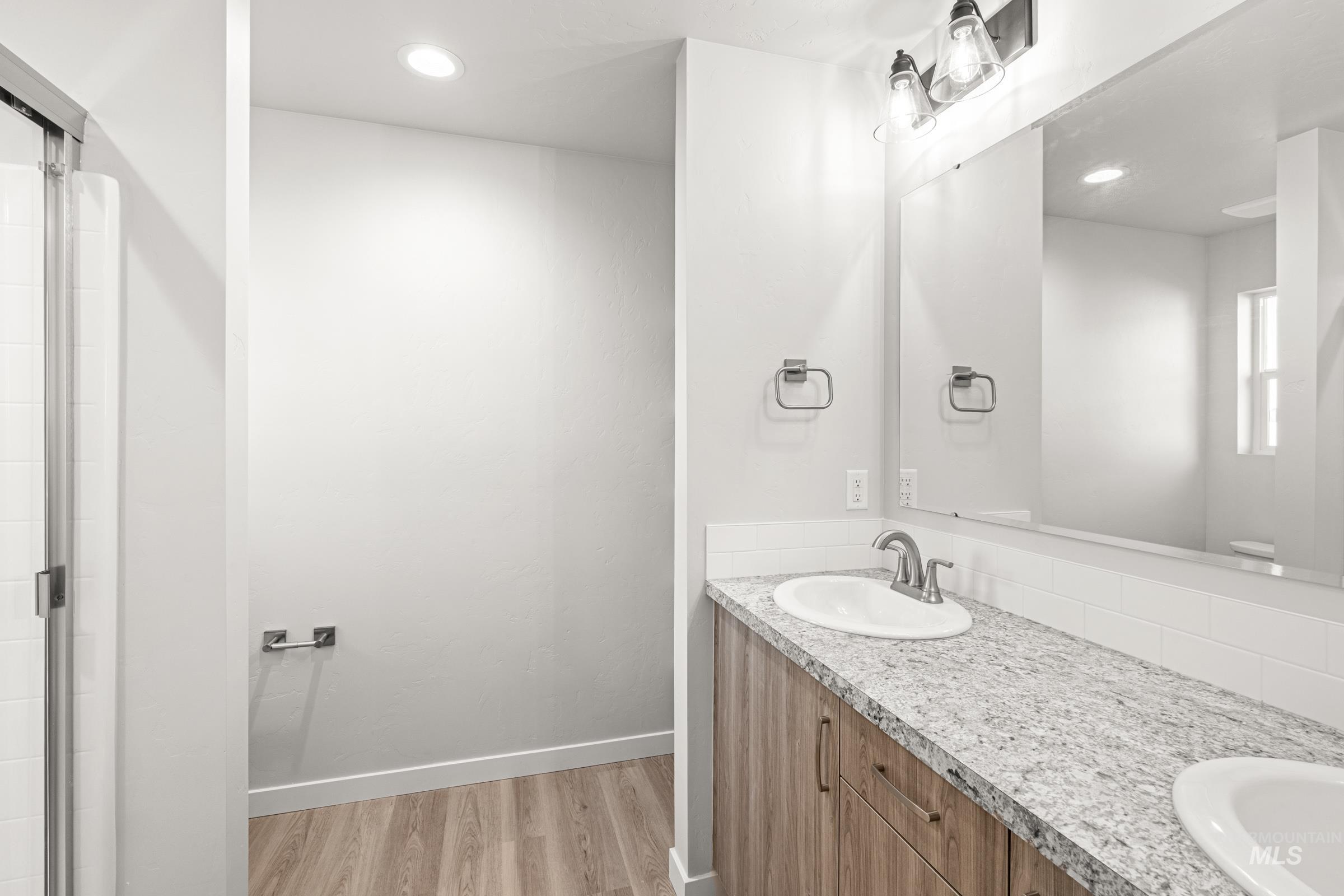 811 NE Trailridge St, Mountain Home, Idaho 83647, 4 Bedrooms, 2 Bathrooms, Residential For Sale, Price $414,990,MLS 98978036