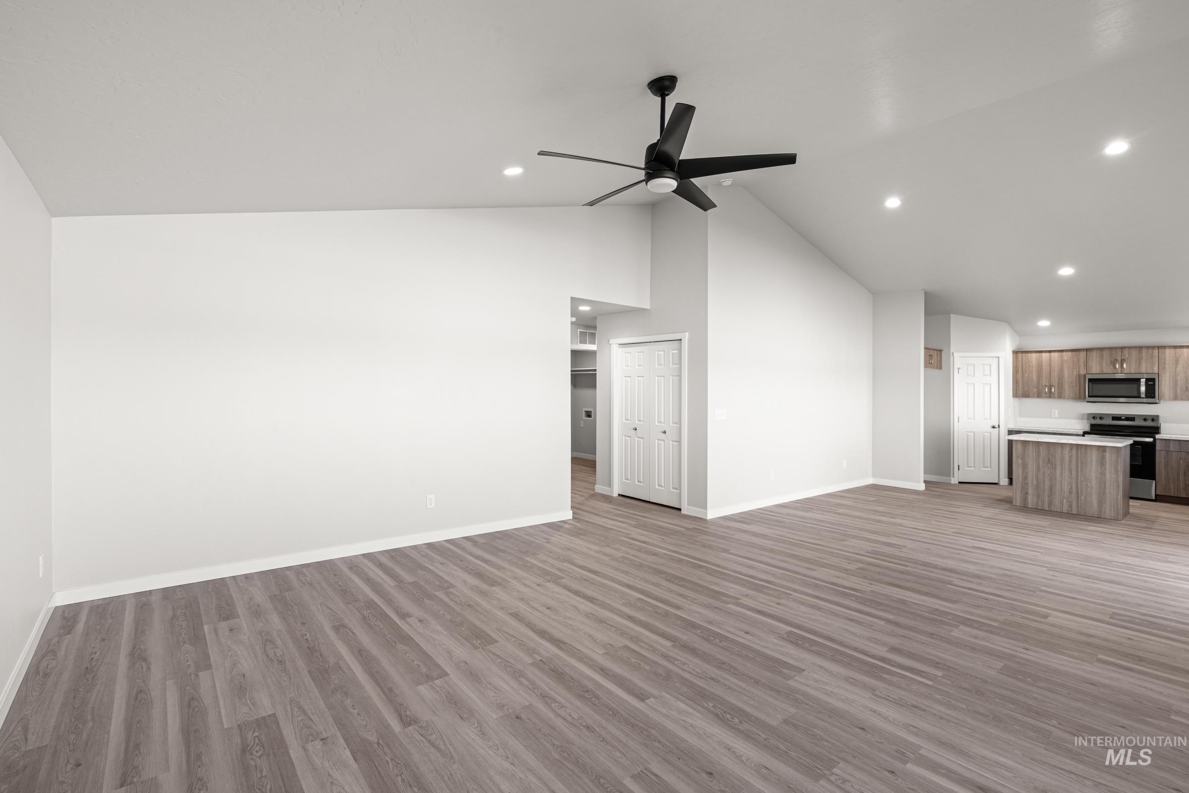 811 NE Trailridge St, Mountain Home, Idaho 83647, 4 Bedrooms, 2 Bathrooms, Residential For Sale, Price $414,990,MLS 98978036