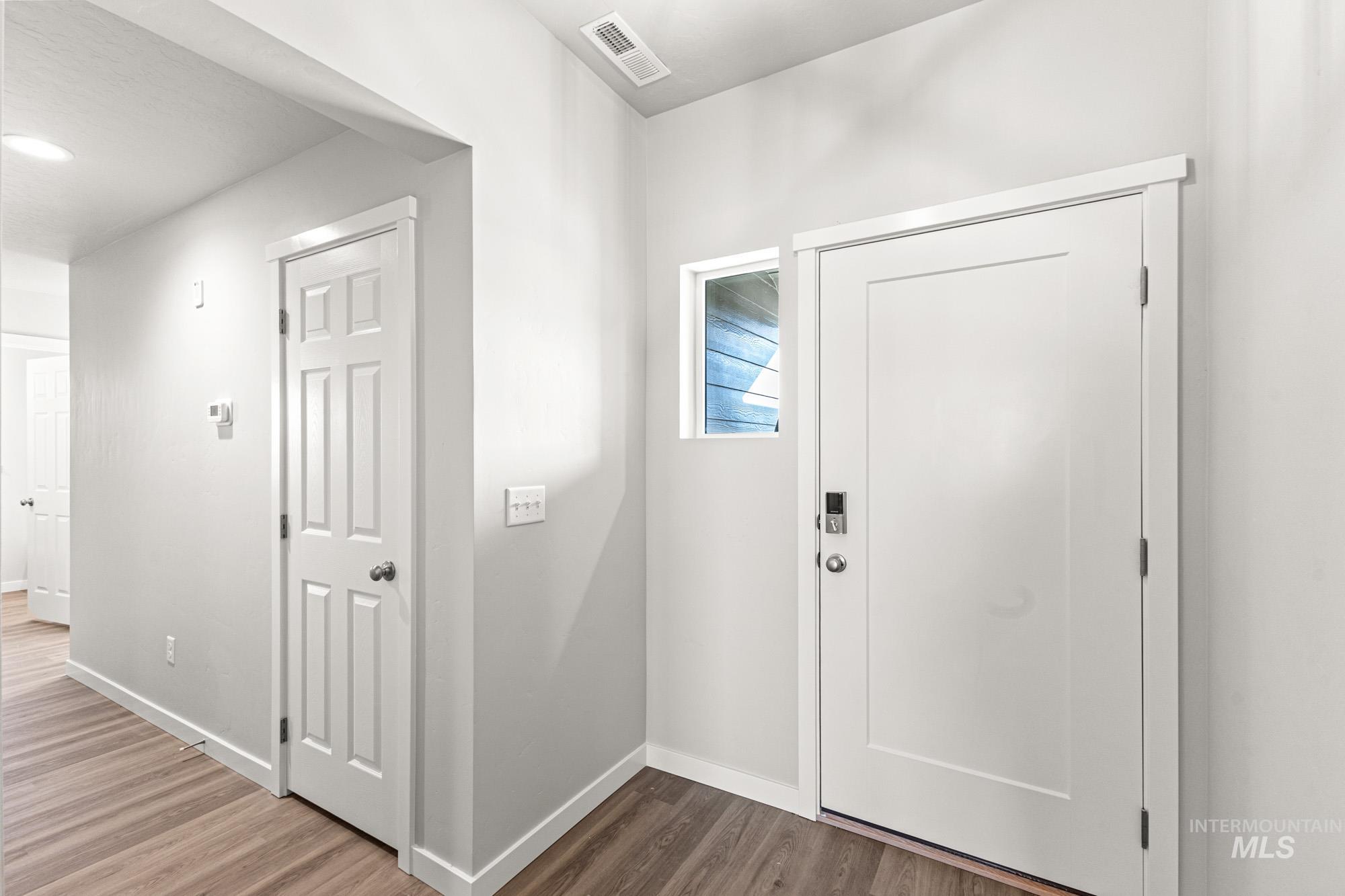 839 NE Trailridge St, Mountain Home, Idaho 83647, 4 Bedrooms, 2 Bathrooms, Residential For Sale, Price $404,990,MLS 98978037