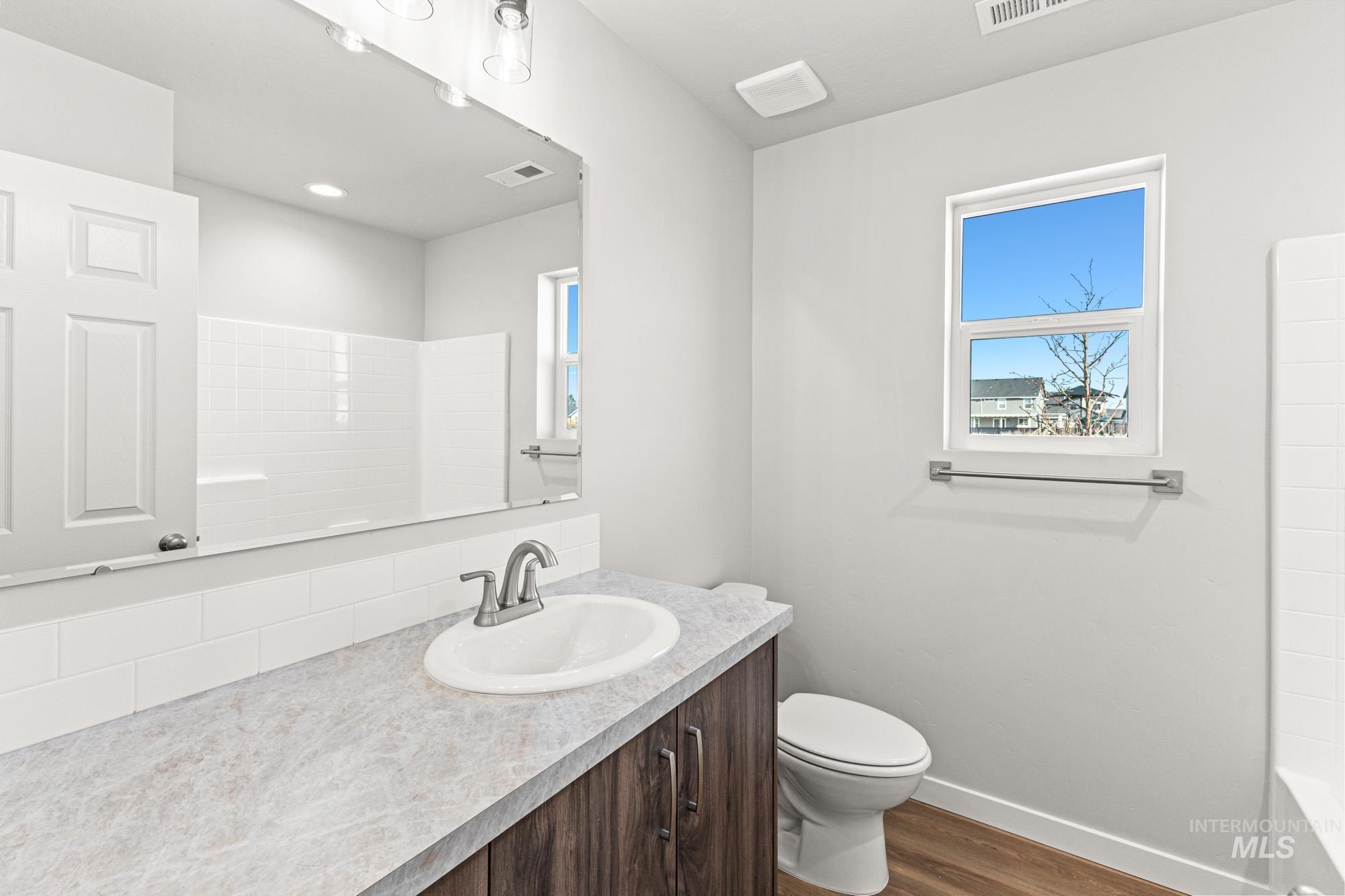 839 NE Trailridge St, Mountain Home, Idaho 83647, 4 Bedrooms, 2 Bathrooms, Residential For Sale, Price $404,990,MLS 98978037