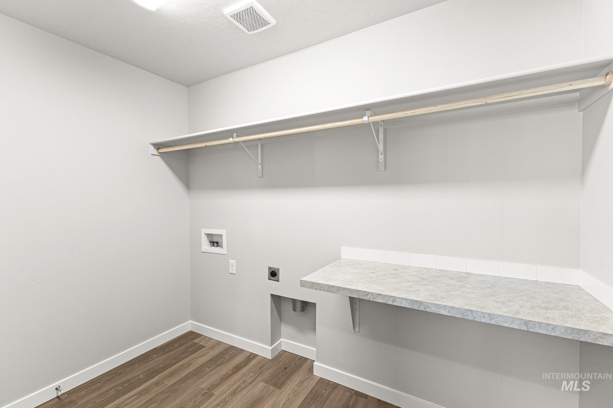 839 NE Trailridge St, Mountain Home, Idaho 83647, 4 Bedrooms, 2 Bathrooms, Residential For Sale, Price $404,990,MLS 98978037