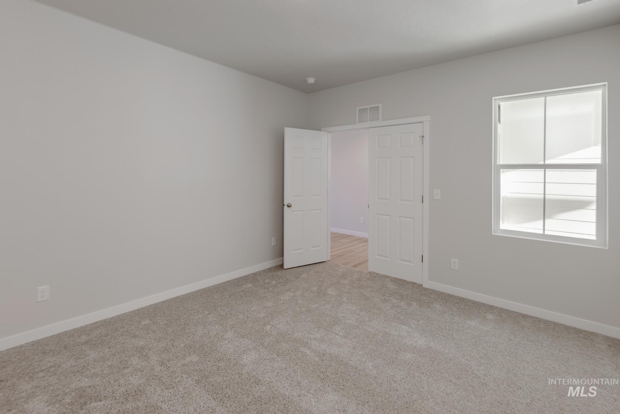 867 NE Trailridge St, Mountain Home, Idaho 83647, 4 Bedrooms, 2.5 Bathrooms, Residential For Sale, Price $469,990,MLS 98978039