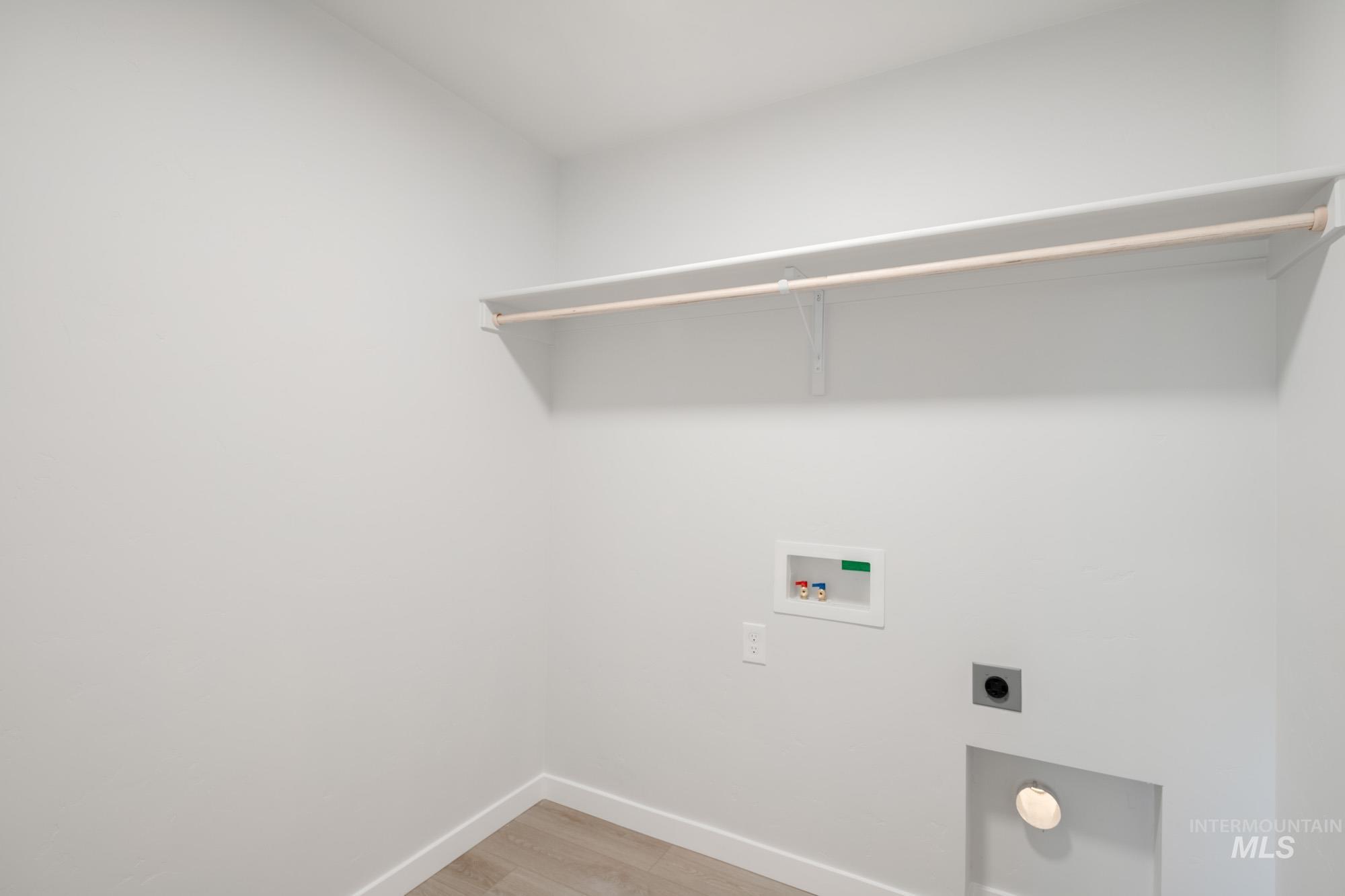 895 NE Trailridge St, Mountain Home, Idaho 83647, 4 Bedrooms, 2.5 Bathrooms, Residential For Sale, Price $449,990,MLS 98978040