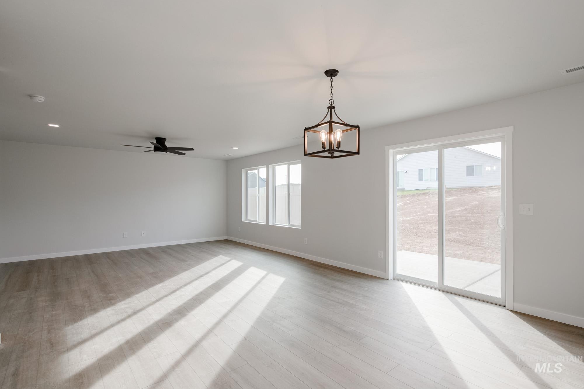 895 NE Trailridge St, Mountain Home, Idaho 83647, 4 Bedrooms, 2.5 Bathrooms, Residential For Sale, Price $449,990,MLS 98978040