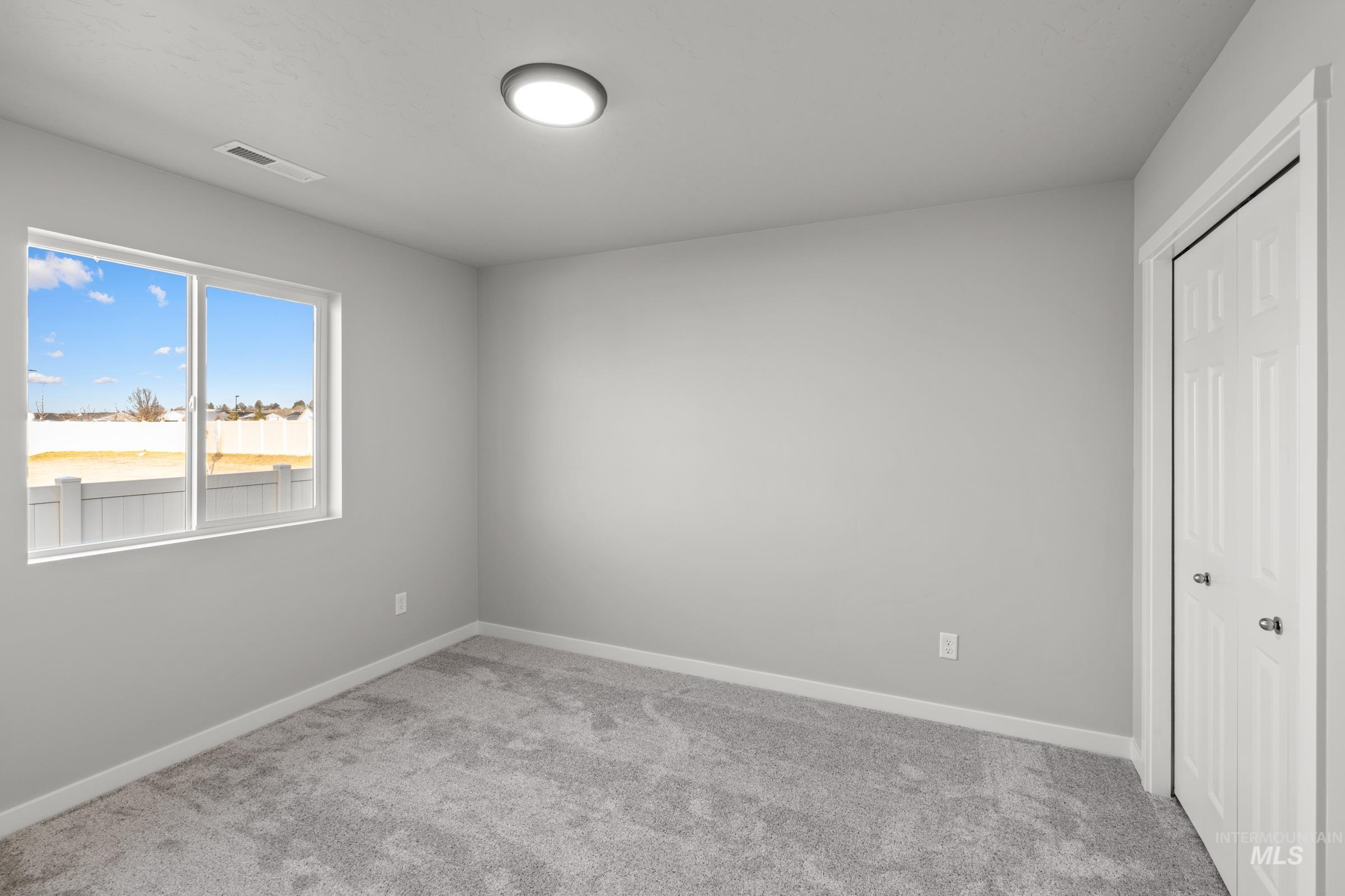 812 NE Trailridge St, Mountain Home, Idaho 83647, 3 Bedrooms, 2 Bathrooms, Residential For Sale, Price $394,990,MLS 98978041