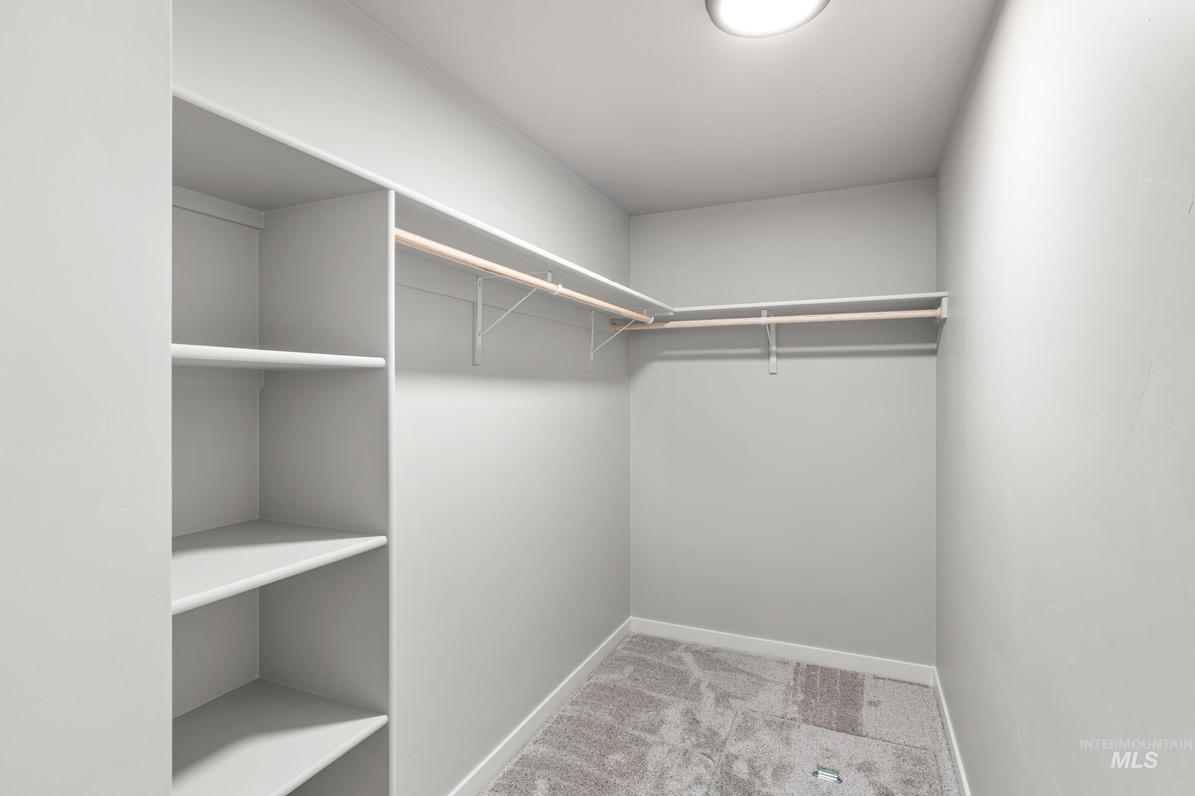 812 NE Trailridge St, Mountain Home, Idaho 83647, 3 Bedrooms, 2 Bathrooms, Residential For Sale, Price $394,990,MLS 98978041