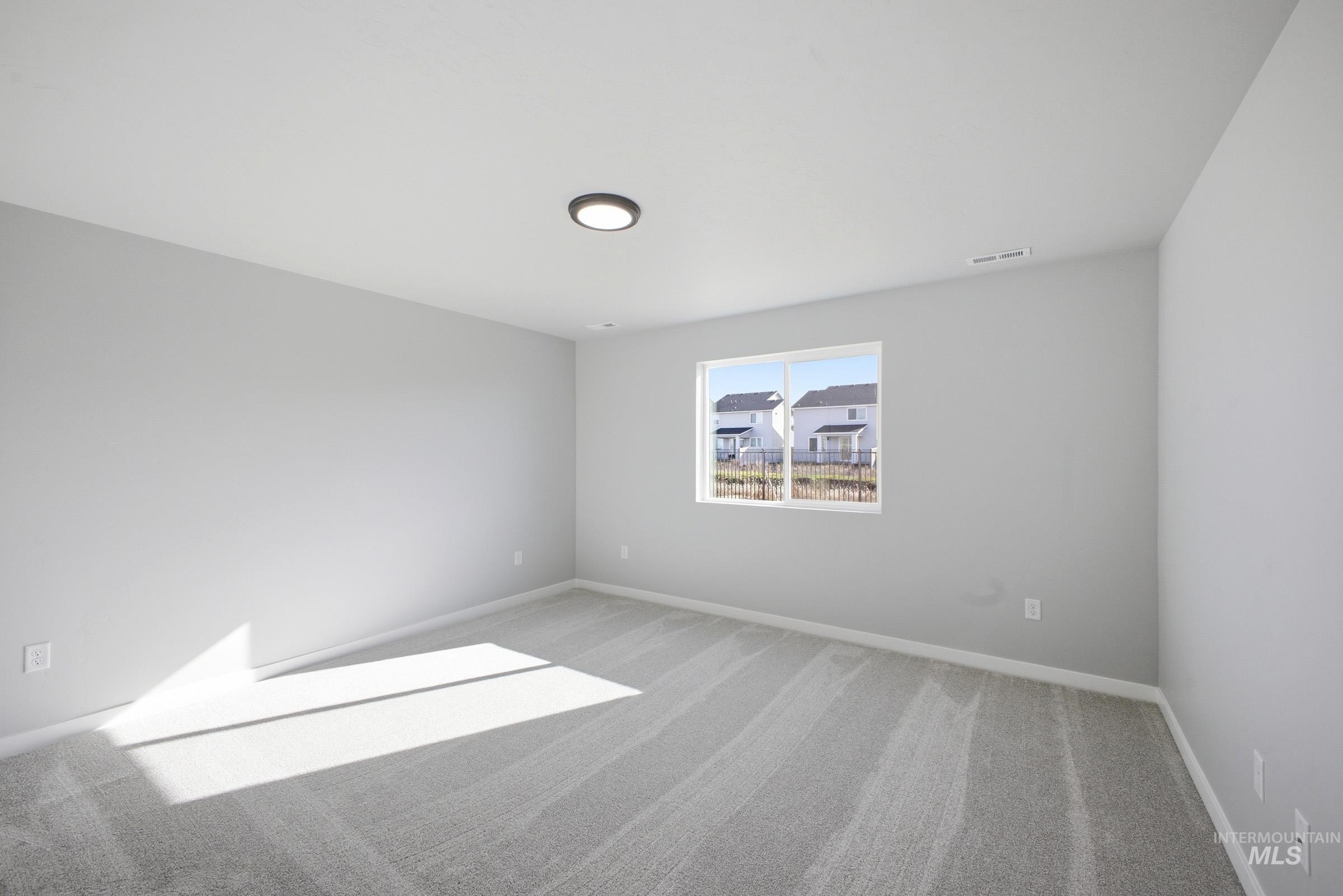 6643 W Redwood Creek Dr, Meridian, Idaho 83646, 3 Bedrooms, 2 Bathrooms, Residential For Sale, Price $469,990,MLS 98978043