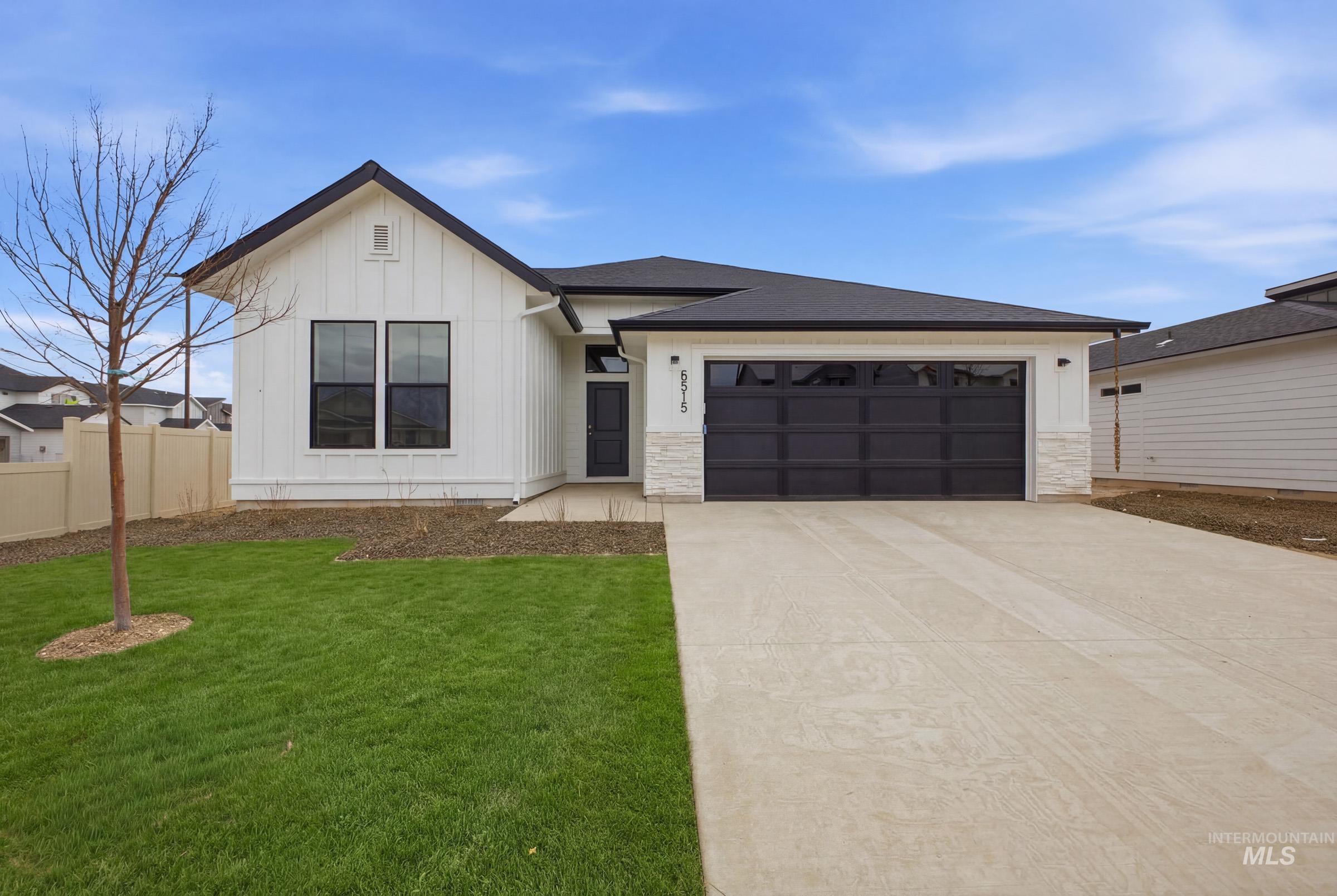 6515 W Plateau Creek Dr, Meridian, Idaho 83646, 4 Bedrooms, 2 Bathrooms, Residential For Sale, Price $514,990,MLS 98978048