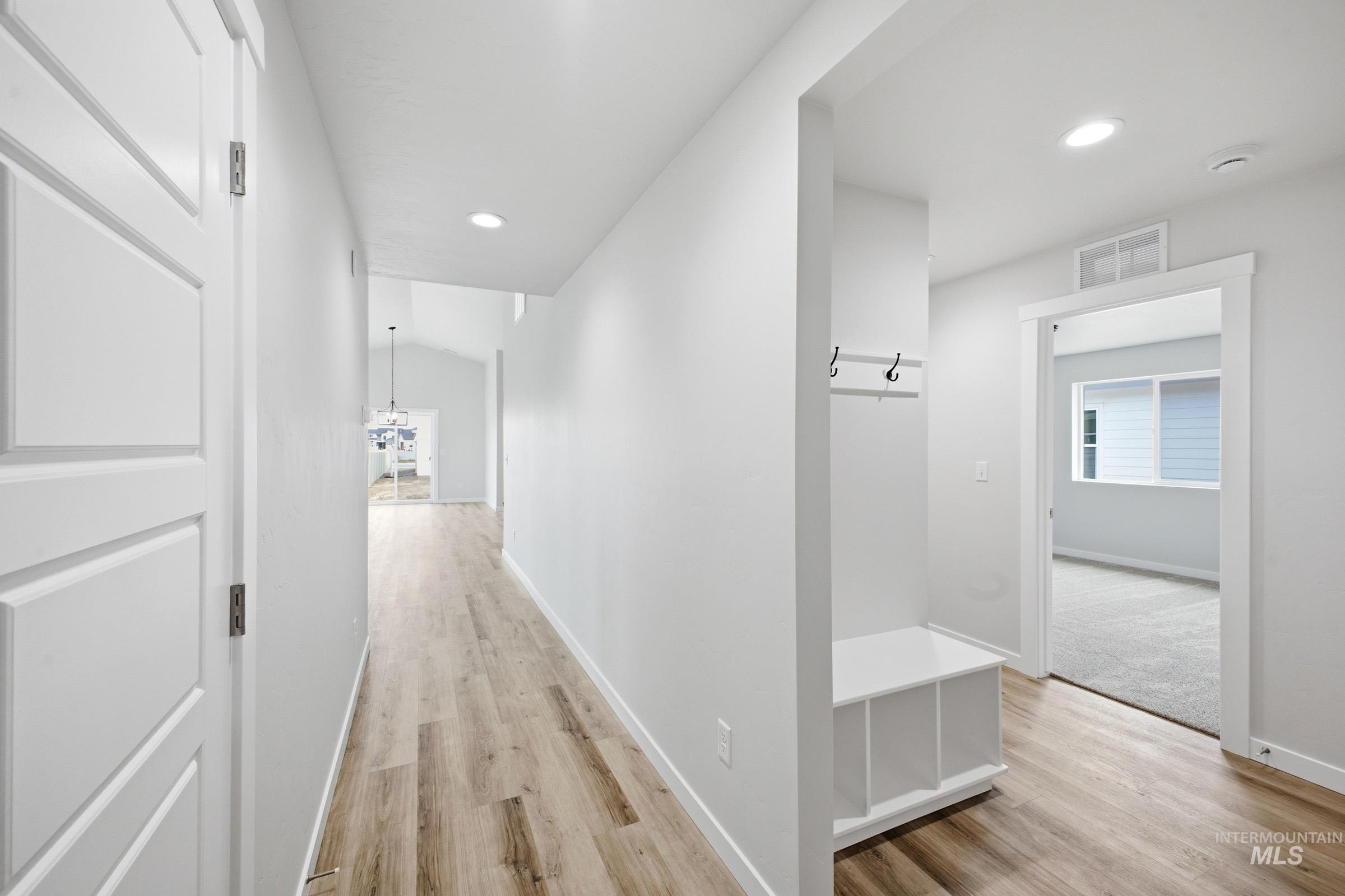 6515 W Plateau Creek Dr, Meridian, Idaho 83646, 4 Bedrooms, 2 Bathrooms, Residential For Sale, Price $514,990,MLS 98978048