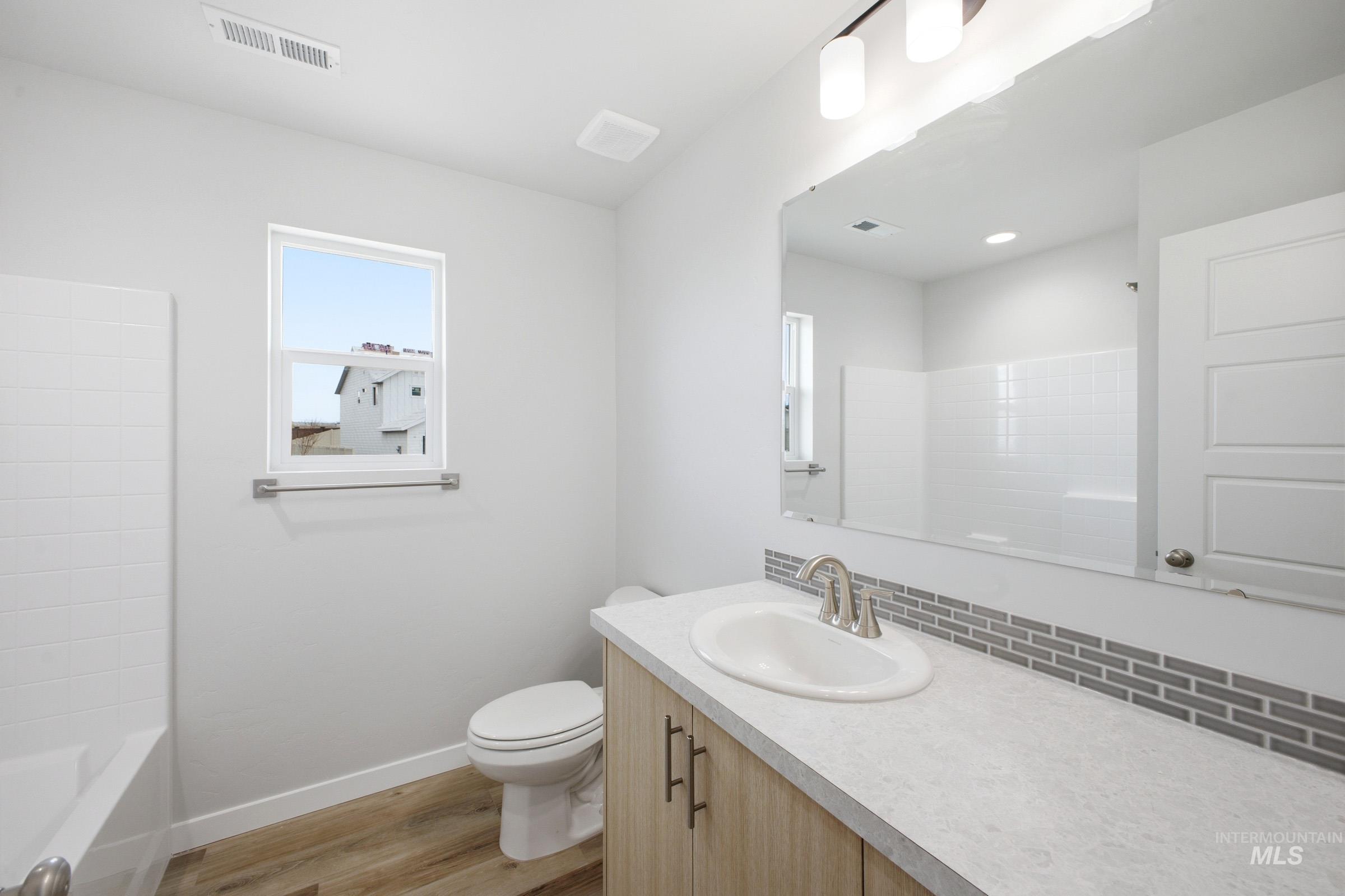 6515 W Plateau Creek Dr, Meridian, Idaho 83646, 4 Bedrooms, 2 Bathrooms, Residential For Sale, Price $514,990,MLS 98978048