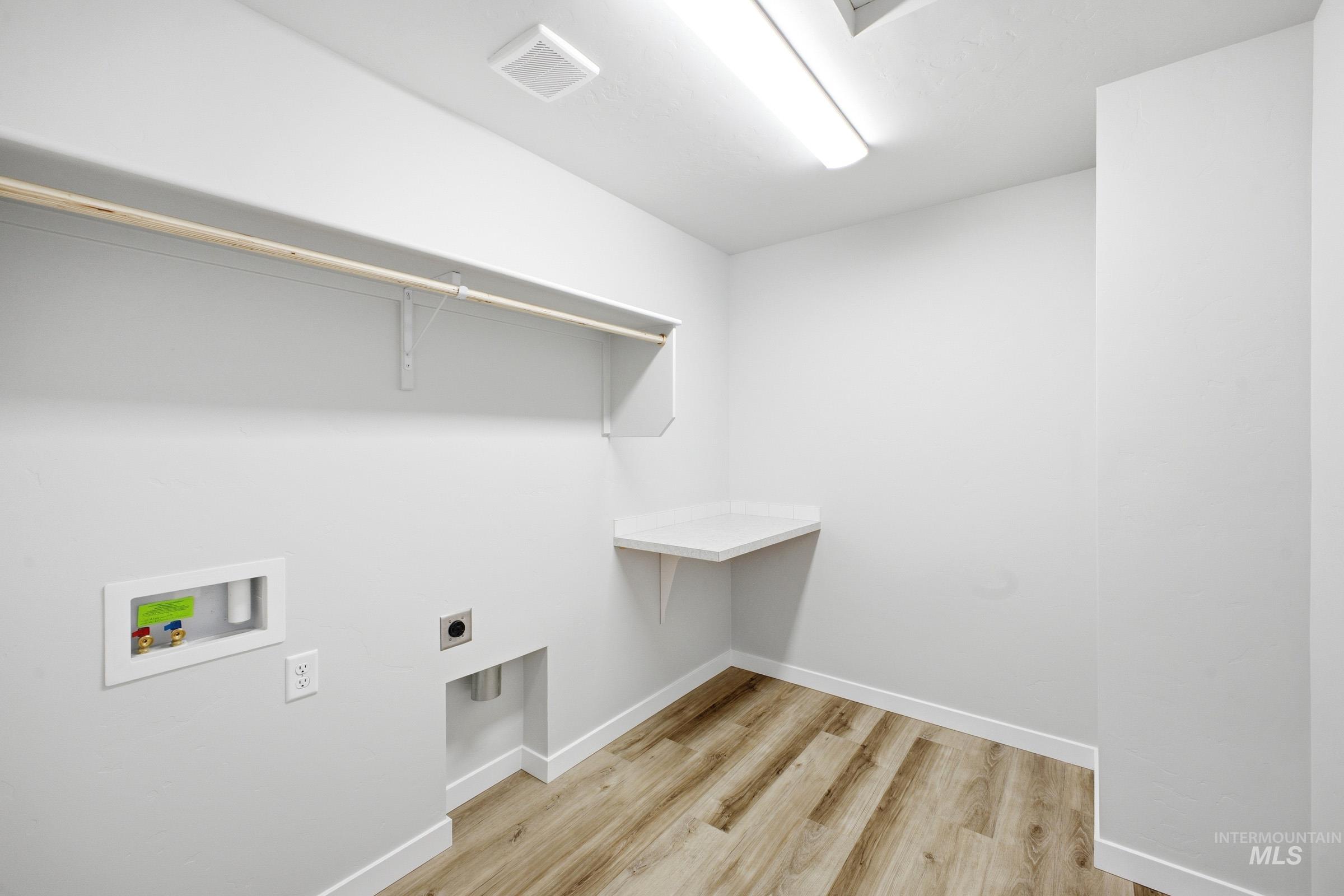 6515 W Plateau Creek Dr, Meridian, Idaho 83646, 4 Bedrooms, 2 Bathrooms, Residential For Sale, Price $514,990,MLS 98978048