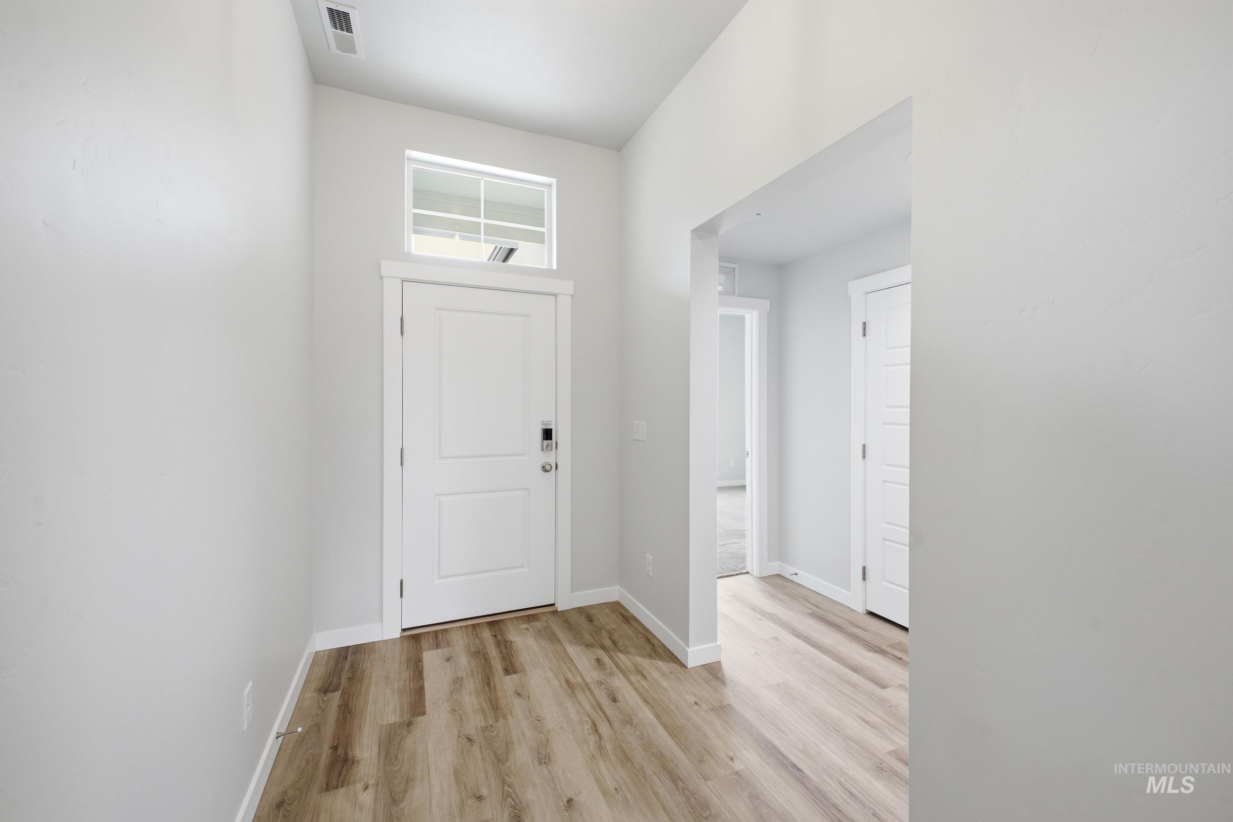 6515 W Plateau Creek Dr, Meridian, Idaho 83646, 4 Bedrooms, 2 Bathrooms, Residential For Sale, Price $514,990,MLS 98978048