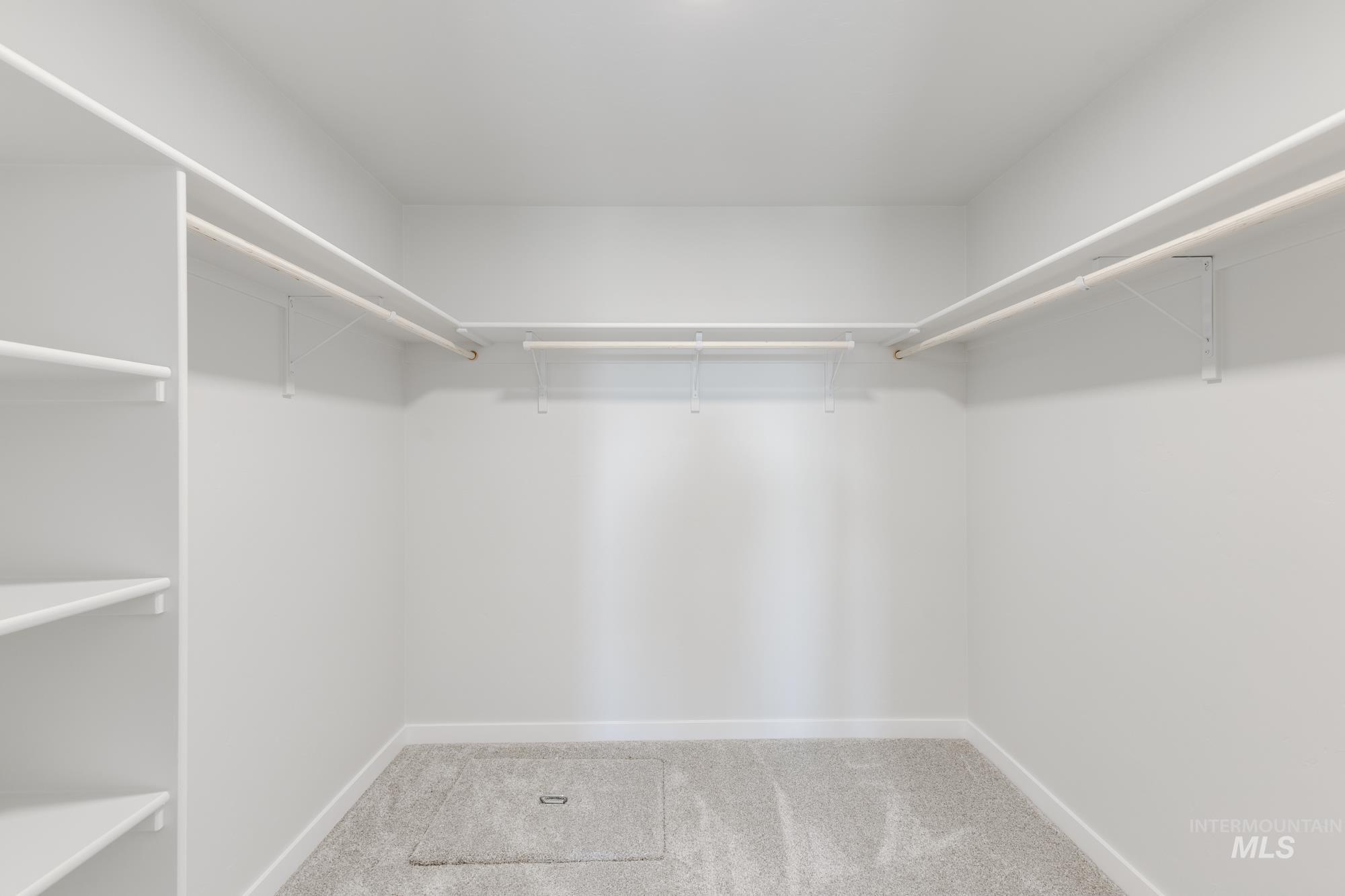 6515 W Plateau Creek Dr, Meridian, Idaho 83646, 4 Bedrooms, 2 Bathrooms, Residential For Sale, Price $514,990,MLS 98978048