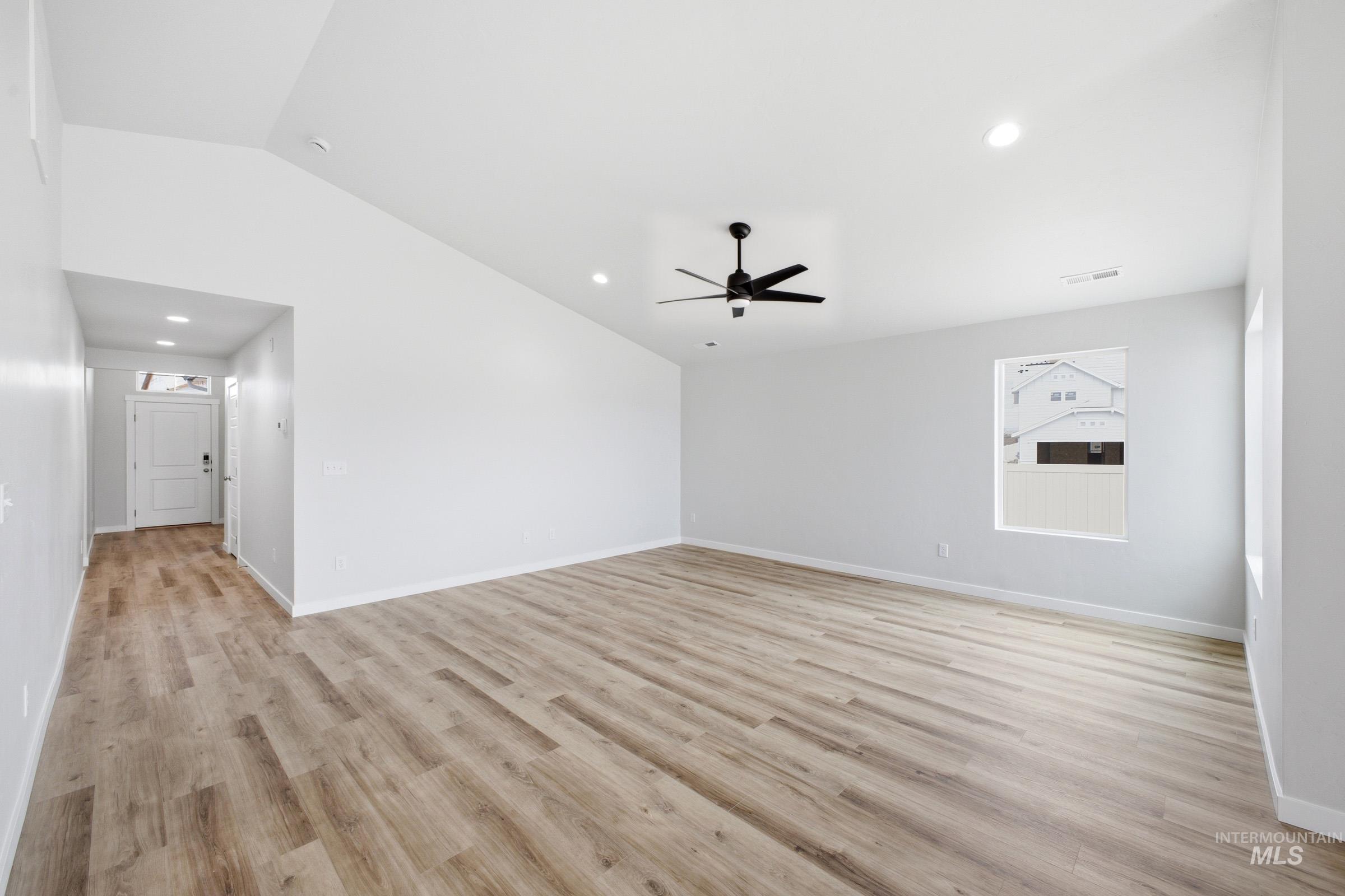 6515 W Plateau Creek Dr, Meridian, Idaho 83646, 4 Bedrooms, 2 Bathrooms, Residential For Sale, Price $514,990,MLS 98978048