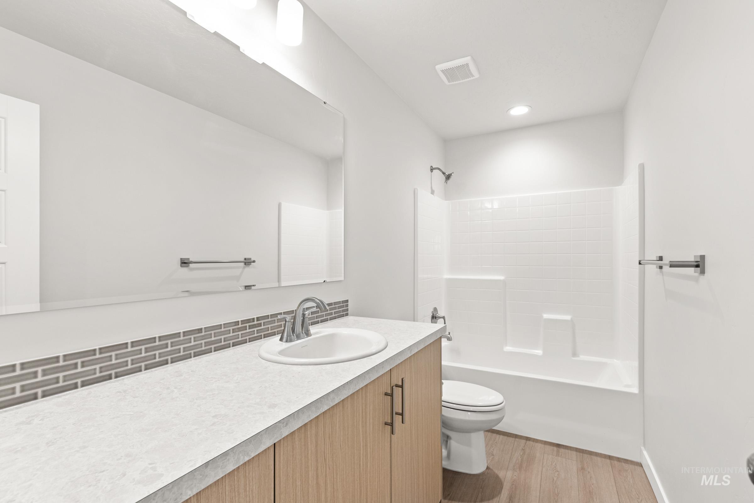 17663 N Boone Peak Ave, Nampa, Idaho 83687, 4 Bedrooms, 2.5 Bathrooms, Residential For Sale, Price $454,990,MLS 98978050