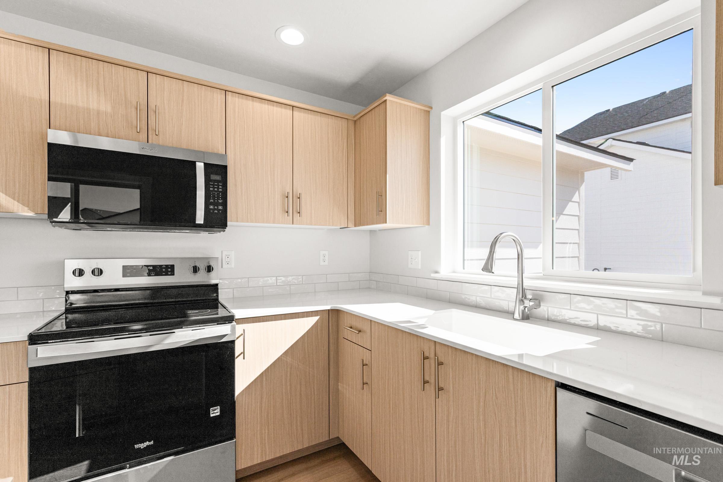 17663 N Boone Peak Ave, Nampa, Idaho 83687, 4 Bedrooms, 2.5 Bathrooms, Residential For Sale, Price $454,990,MLS 98978050