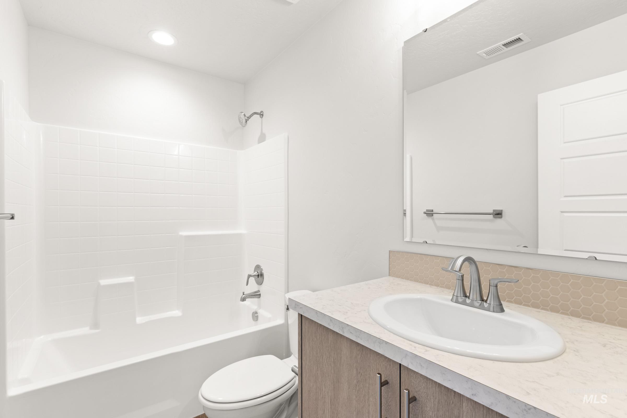 17649 N Boone Peak Ave, Nampa, Idaho 83687, 5 Bedrooms, 3 Bathrooms, Residential For Sale, Price $530,990,MLS 98978052