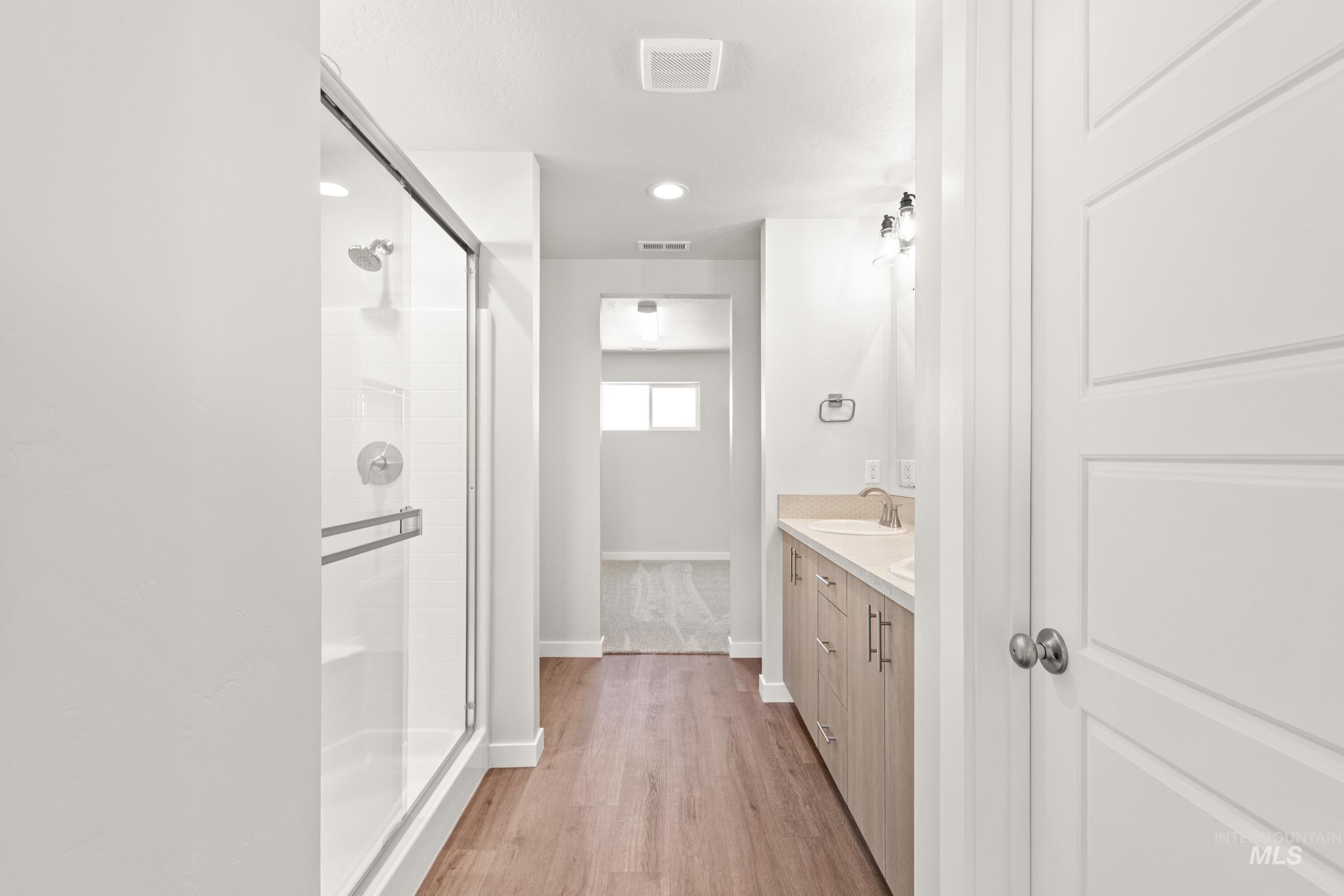 17649 N Boone Peak Ave, Nampa, Idaho 83687, 5 Bedrooms, 3 Bathrooms, Residential For Sale, Price $530,990,MLS 98978052