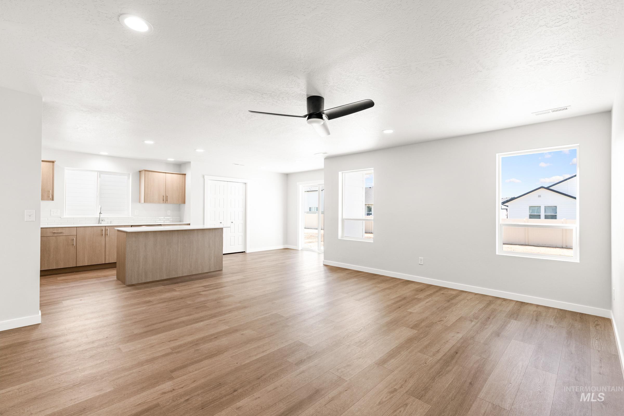 17649 N Boone Peak Ave, Nampa, Idaho 83687, 5 Bedrooms, 3 Bathrooms, Residential For Sale, Price $530,990,MLS 98978052