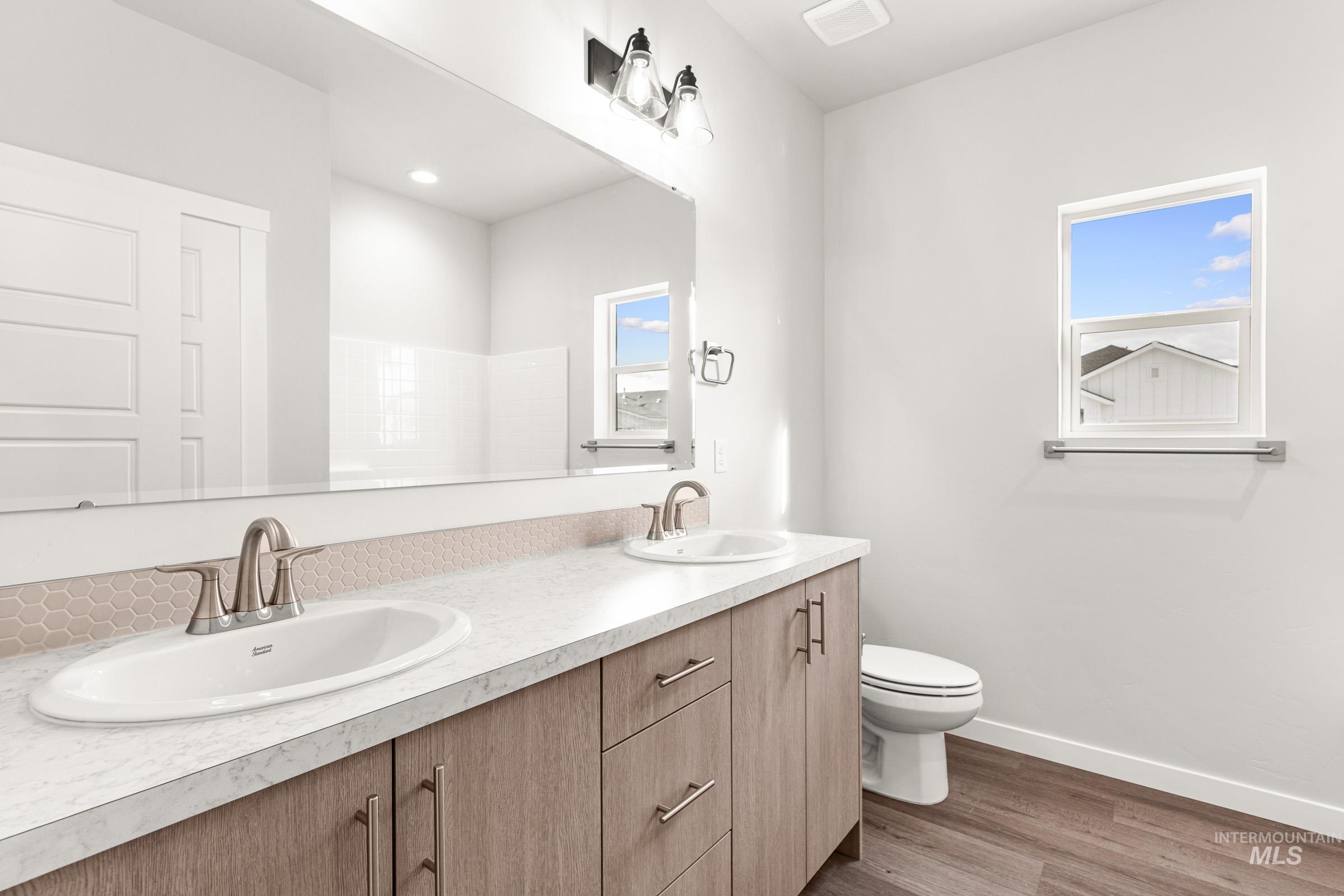 17749 N Hugh Glass Way, Nampa, Idaho 83687, 4 Bedrooms, 2.5 Bathrooms, Residential For Sale, Price $544,990, 98978053