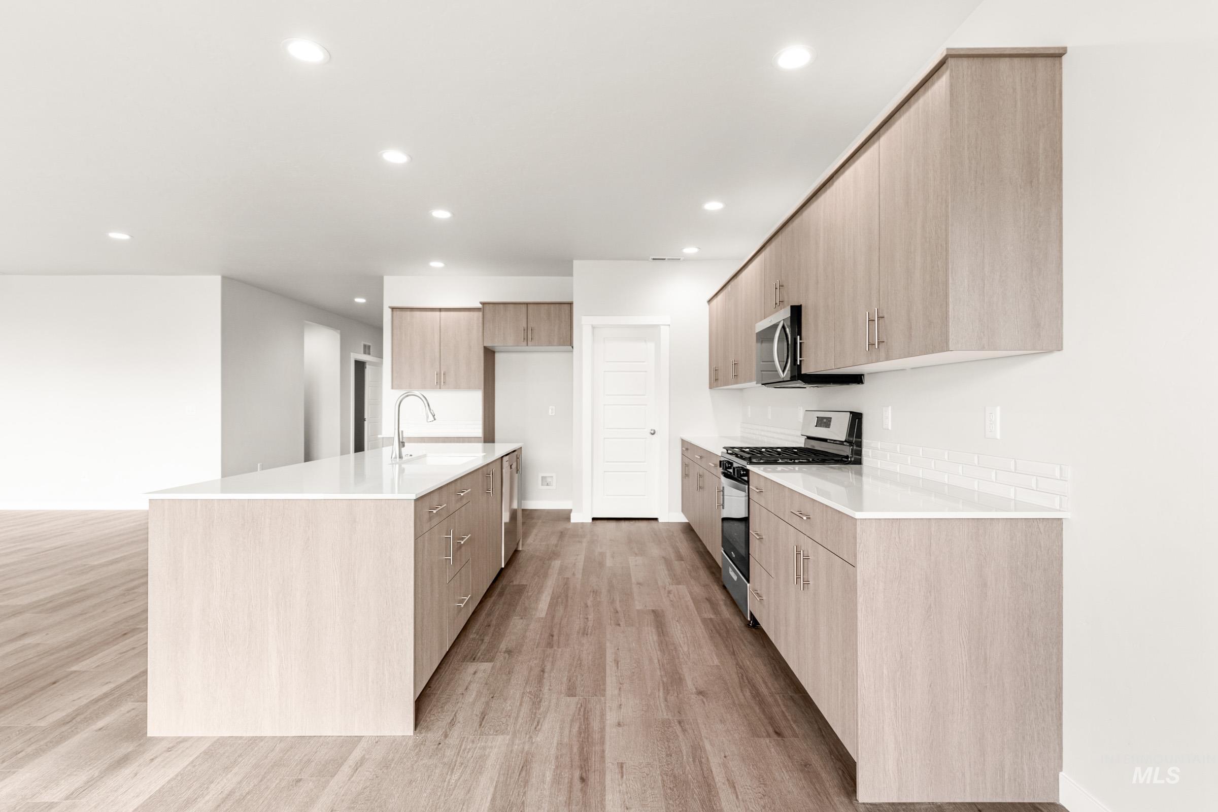 17749 N Hugh Glass Way, Nampa, Idaho 83687, 4 Bedrooms, 2.5 Bathrooms, Residential For Sale, Price $544,990, 98978053