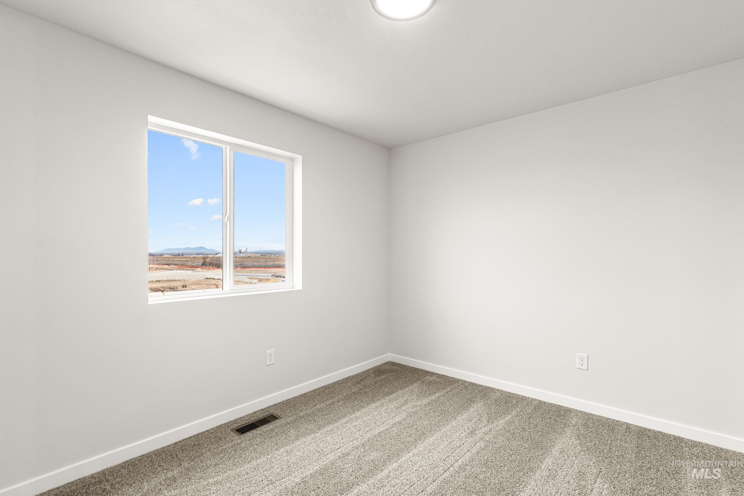 10818 Rutland St, Caldwell, Idaho 83605, 3 Bedrooms, 2.5 Bathrooms, Residential For Sale, Price $376,990,MLS 98978056